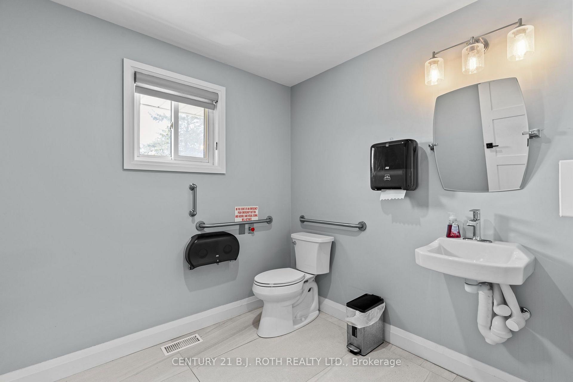 355 Mapleview Drive W