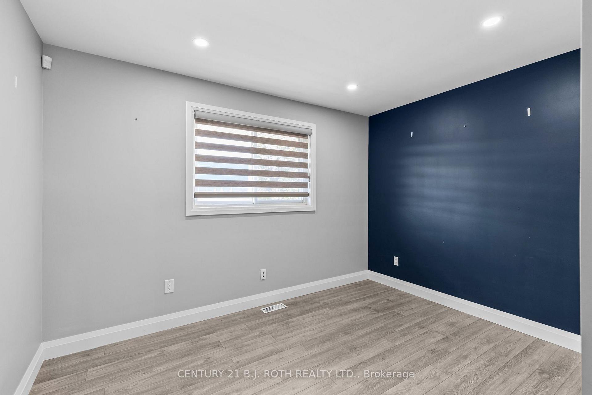 355 Mapleview Drive W