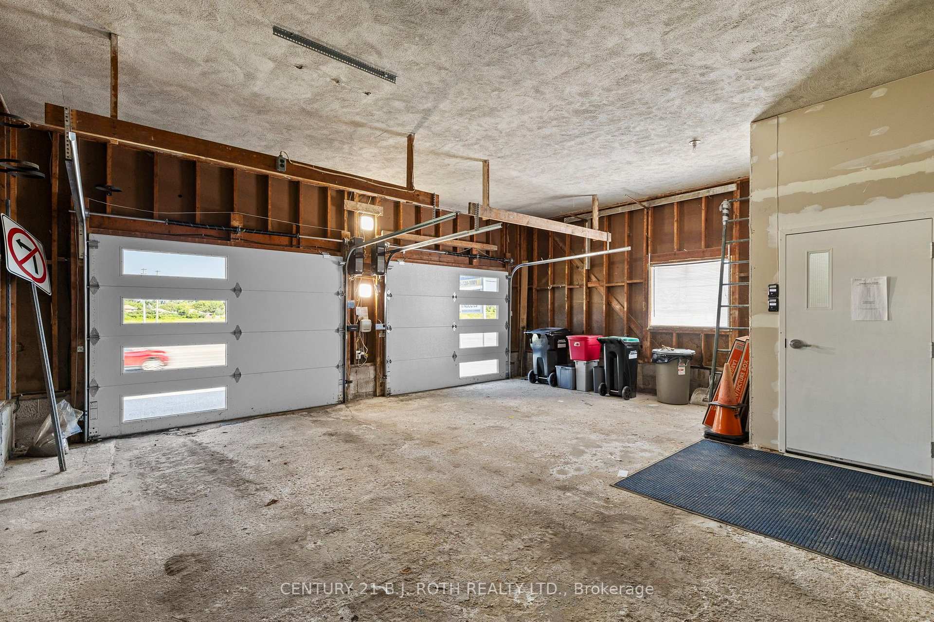 355 Mapleview Drive W