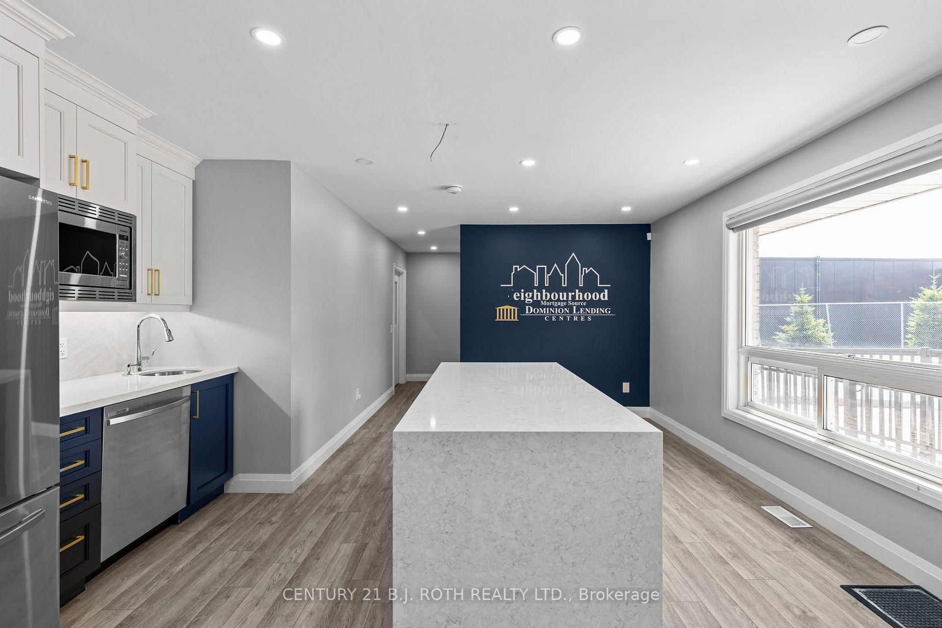 355 Mapleview Drive W