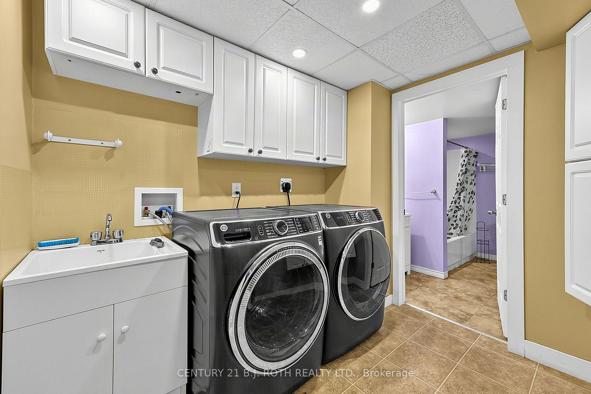 104 WOODSIDE Drive