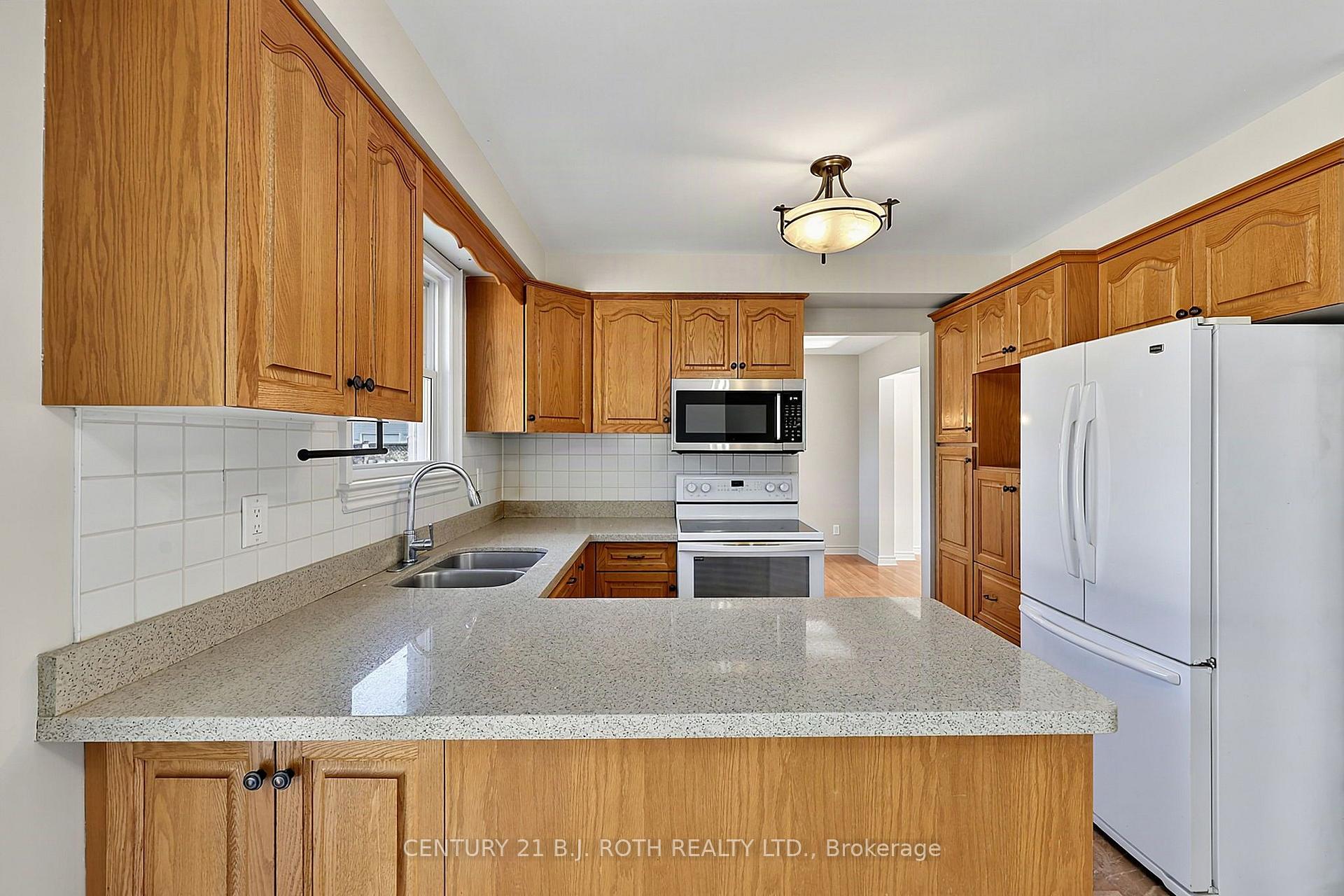 104 WOODSIDE Drive