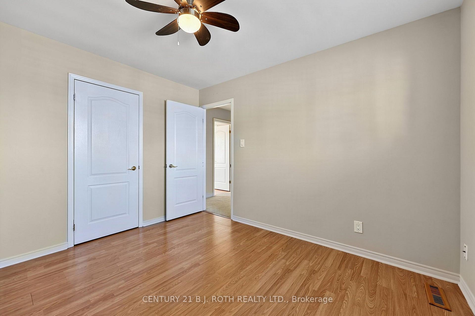 104 WOODSIDE Drive