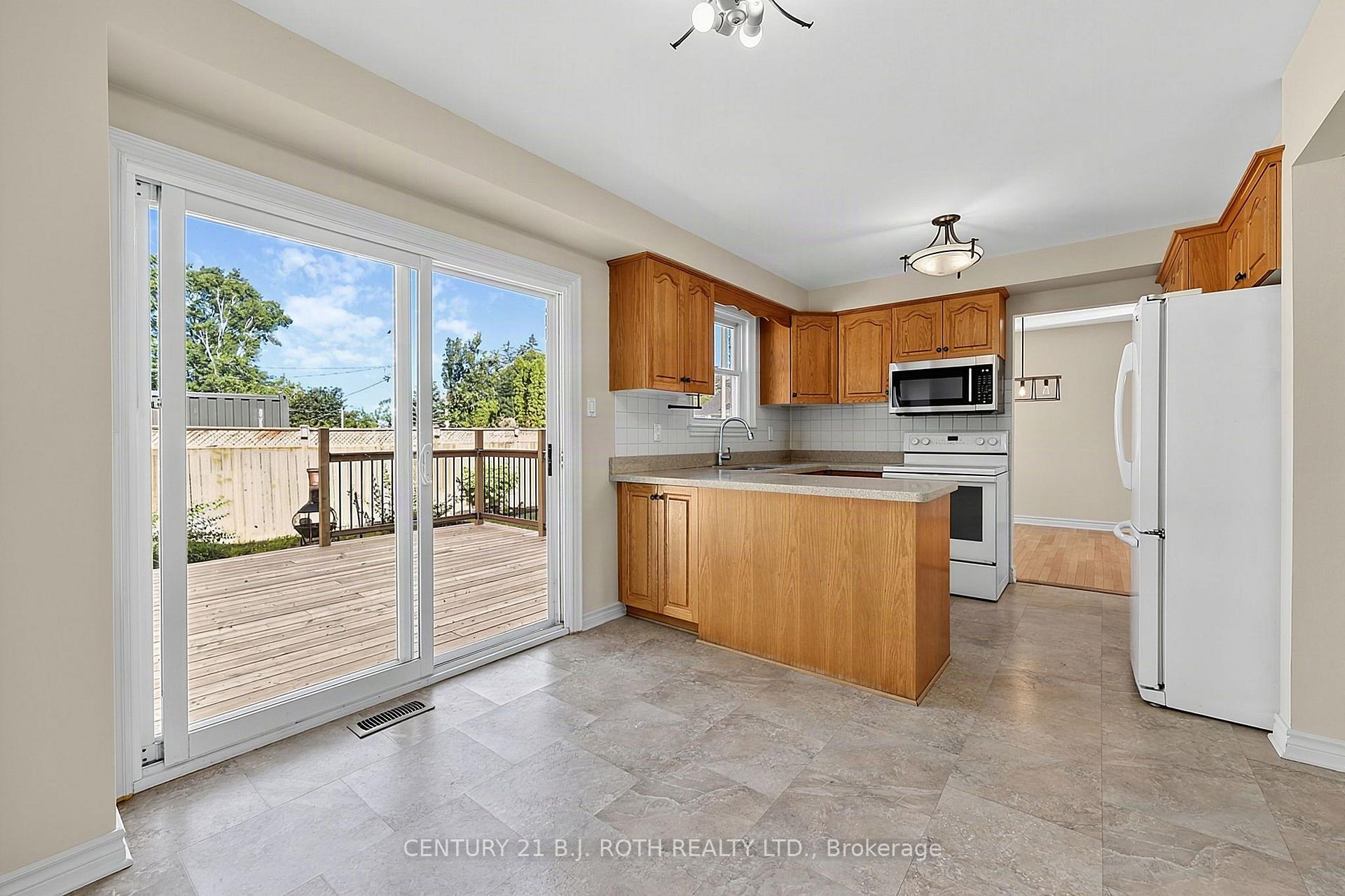 104 WOODSIDE Drive