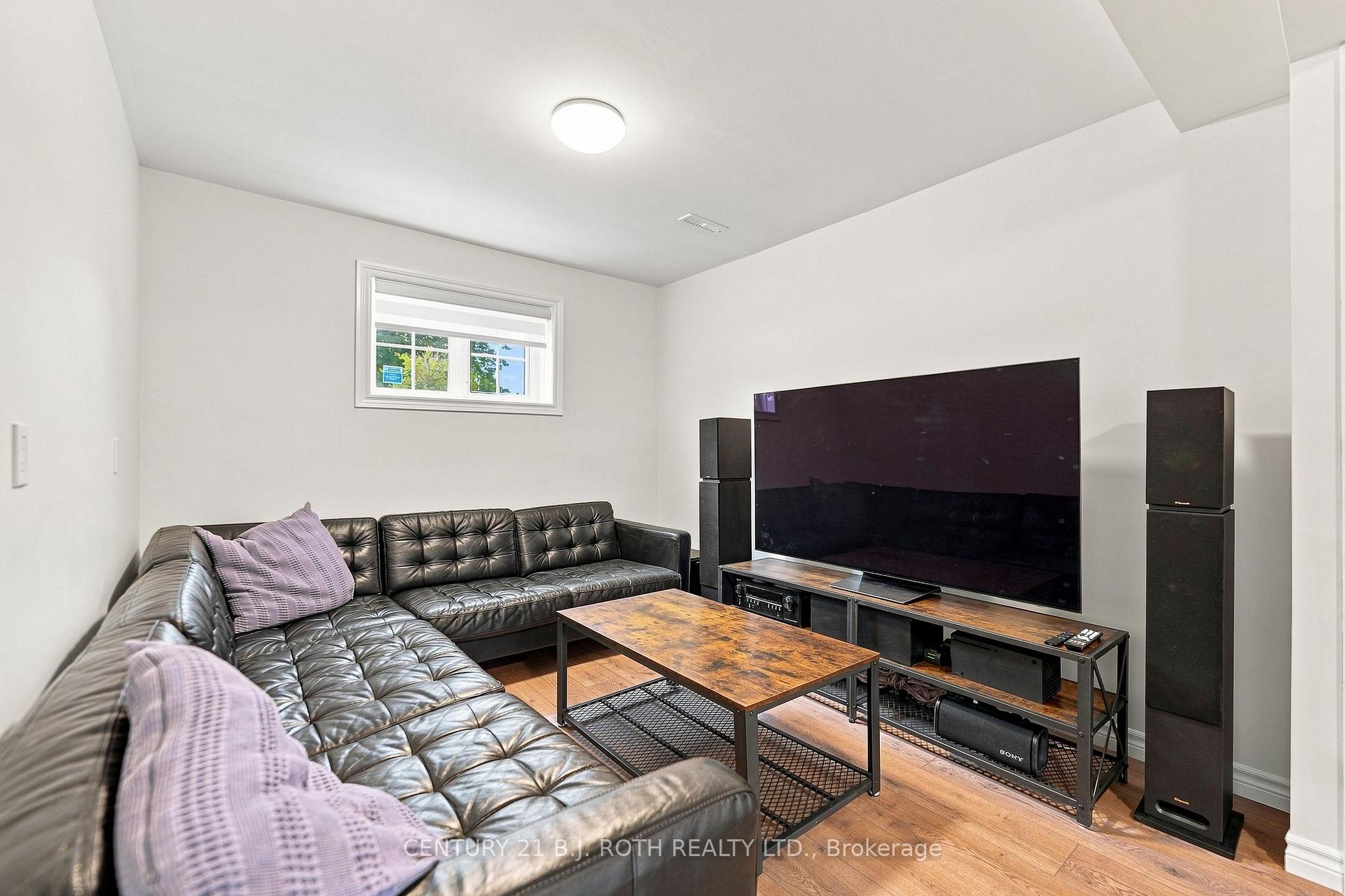 3 Dean Court