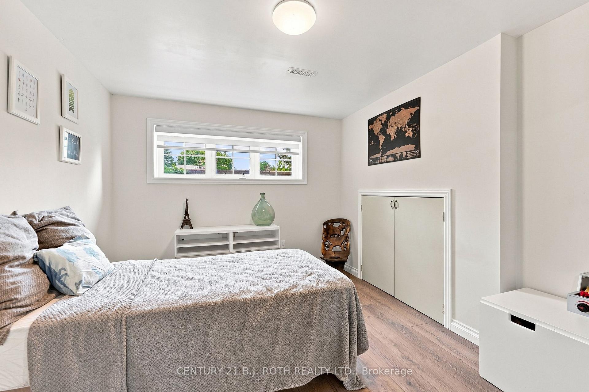 3 Dean Court