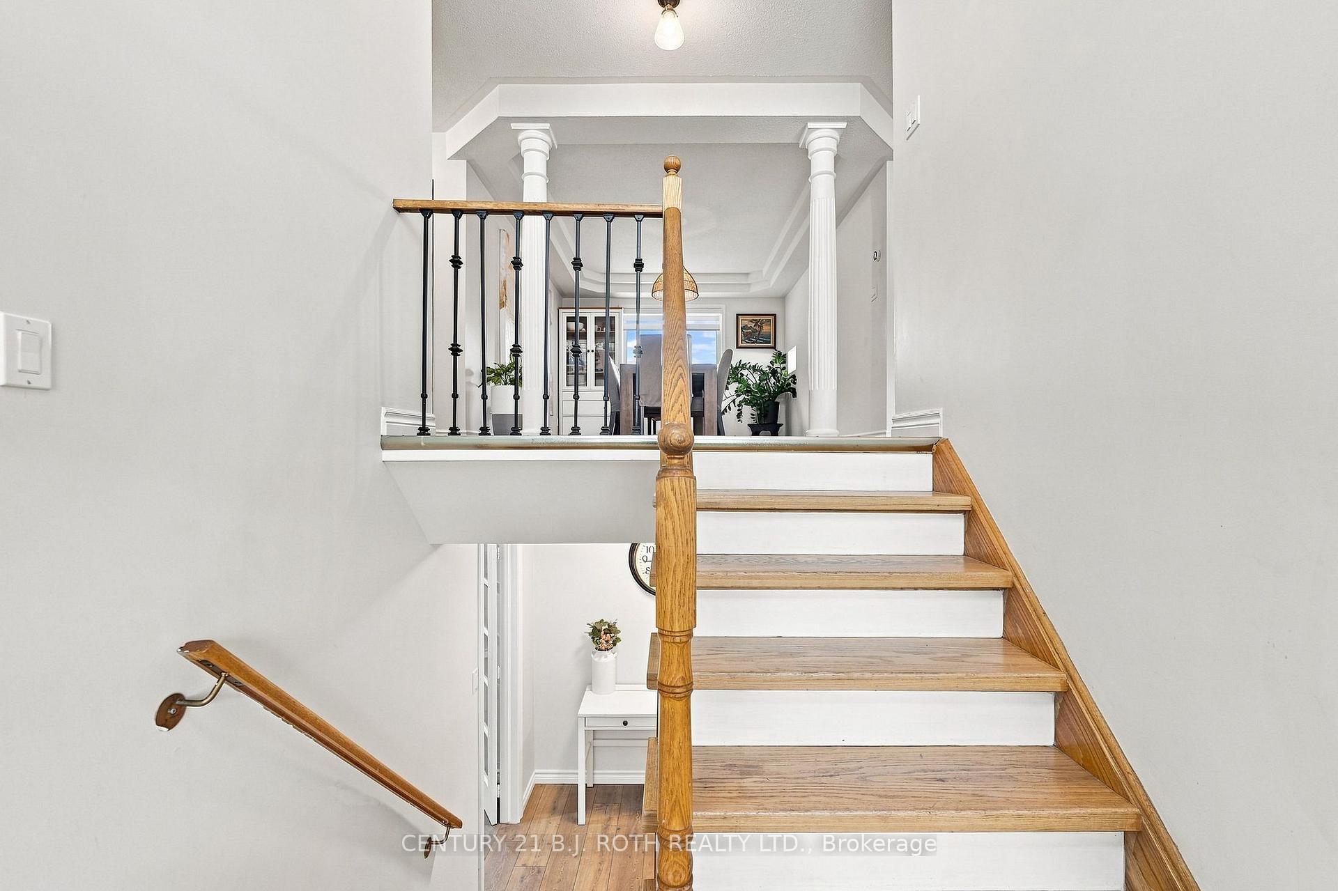 3 Dean Court