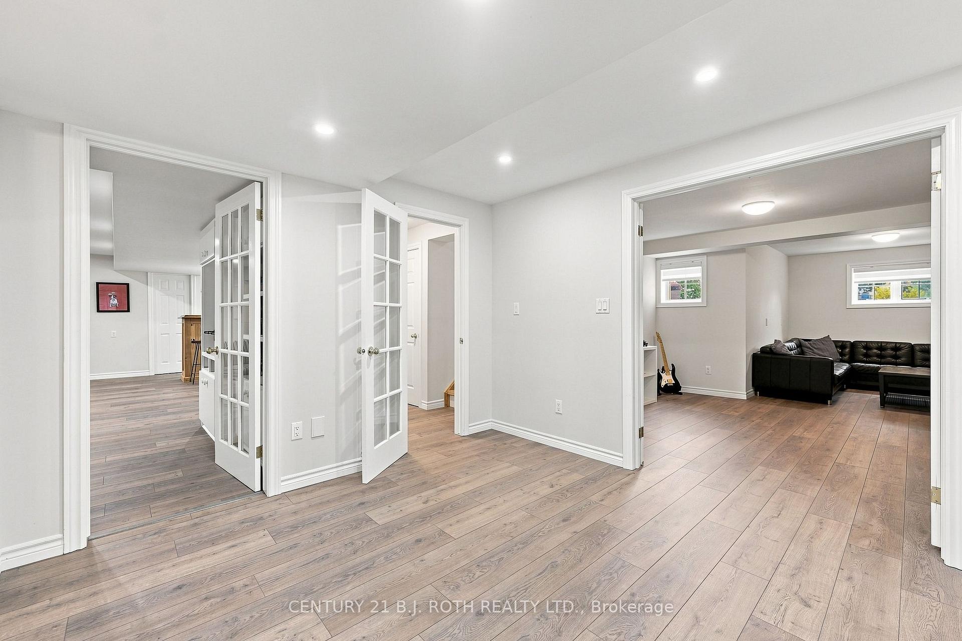 3 Dean Court