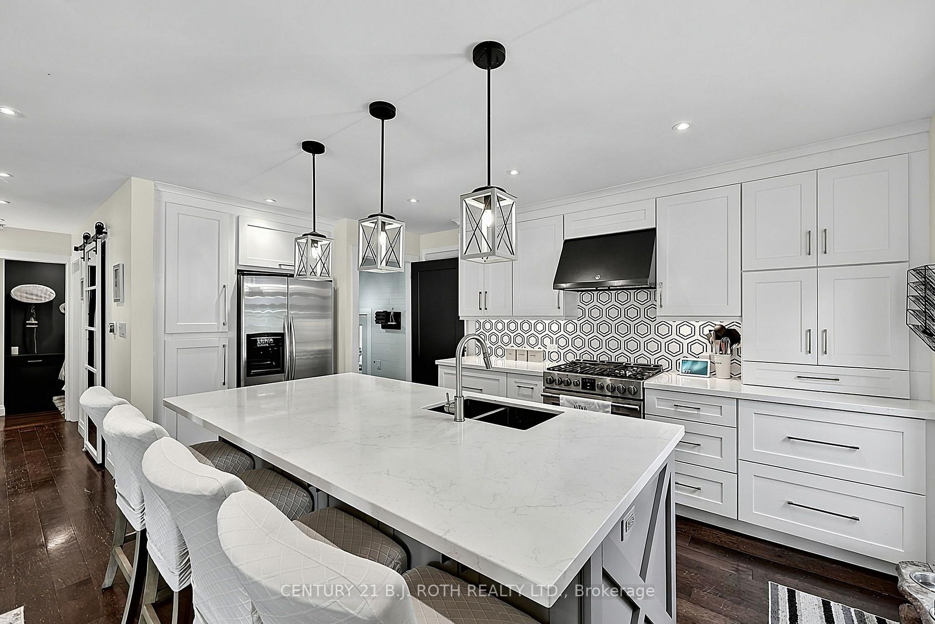 25 Glengrove Avenue