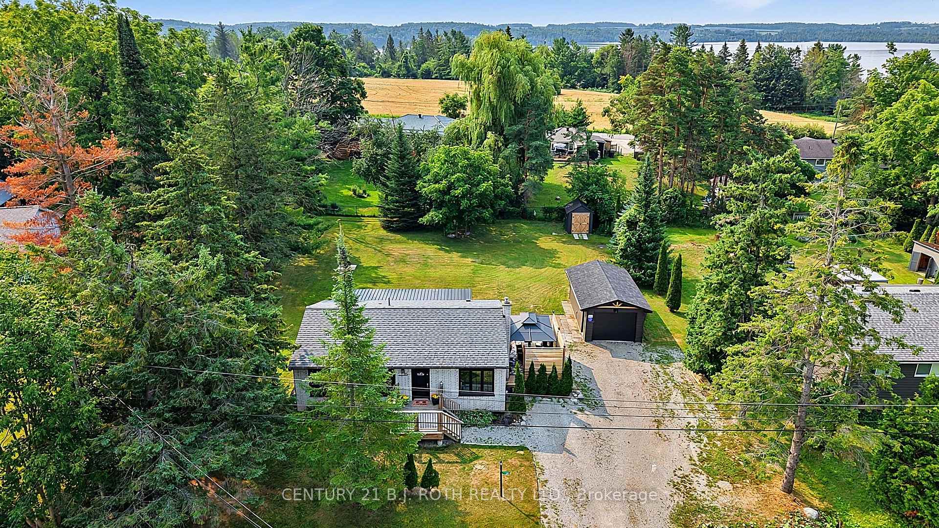 25 Glengrove Avenue