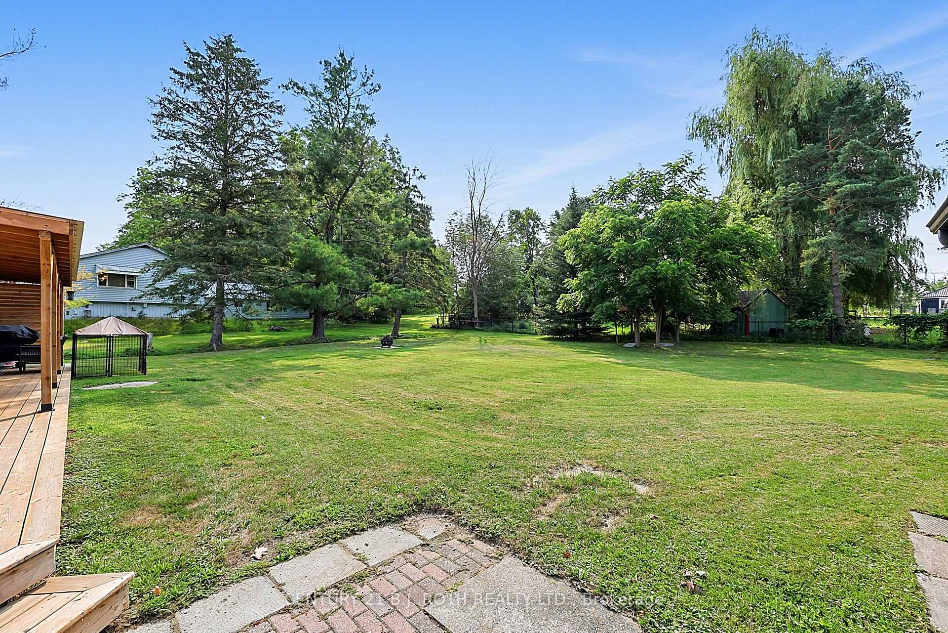 25 Glengrove Avenue