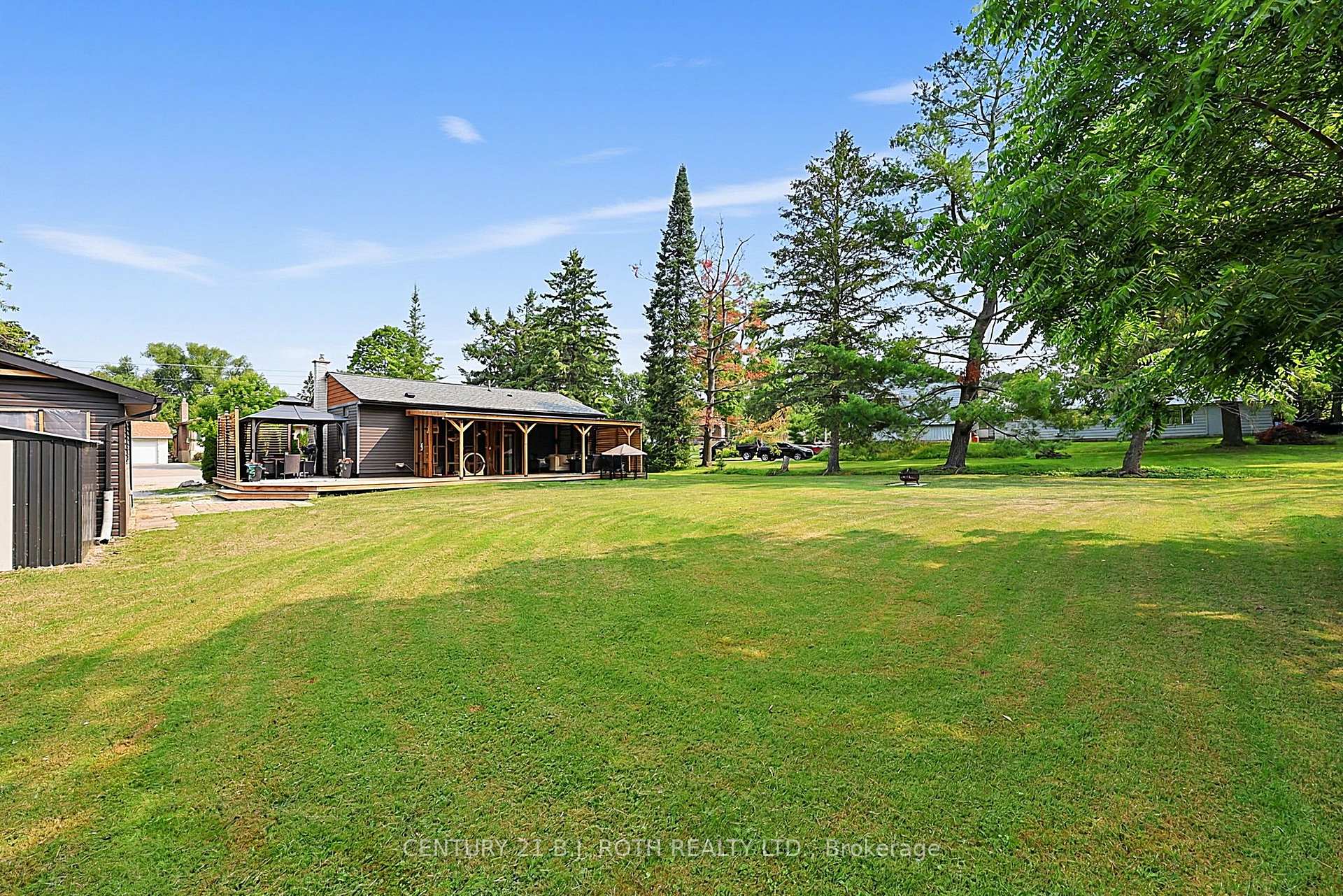 25 Glengrove Avenue