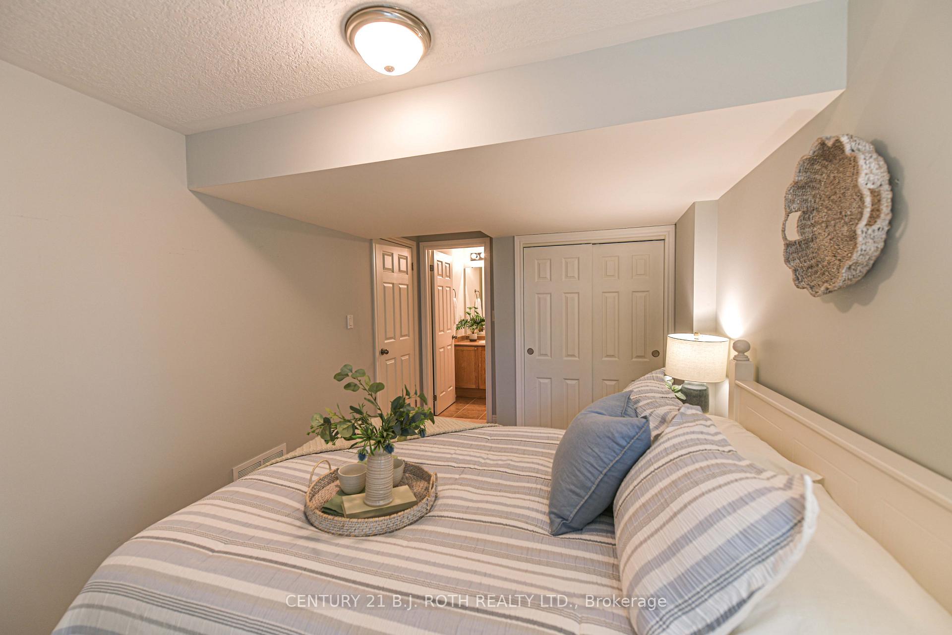 10 Canterbury Circle
