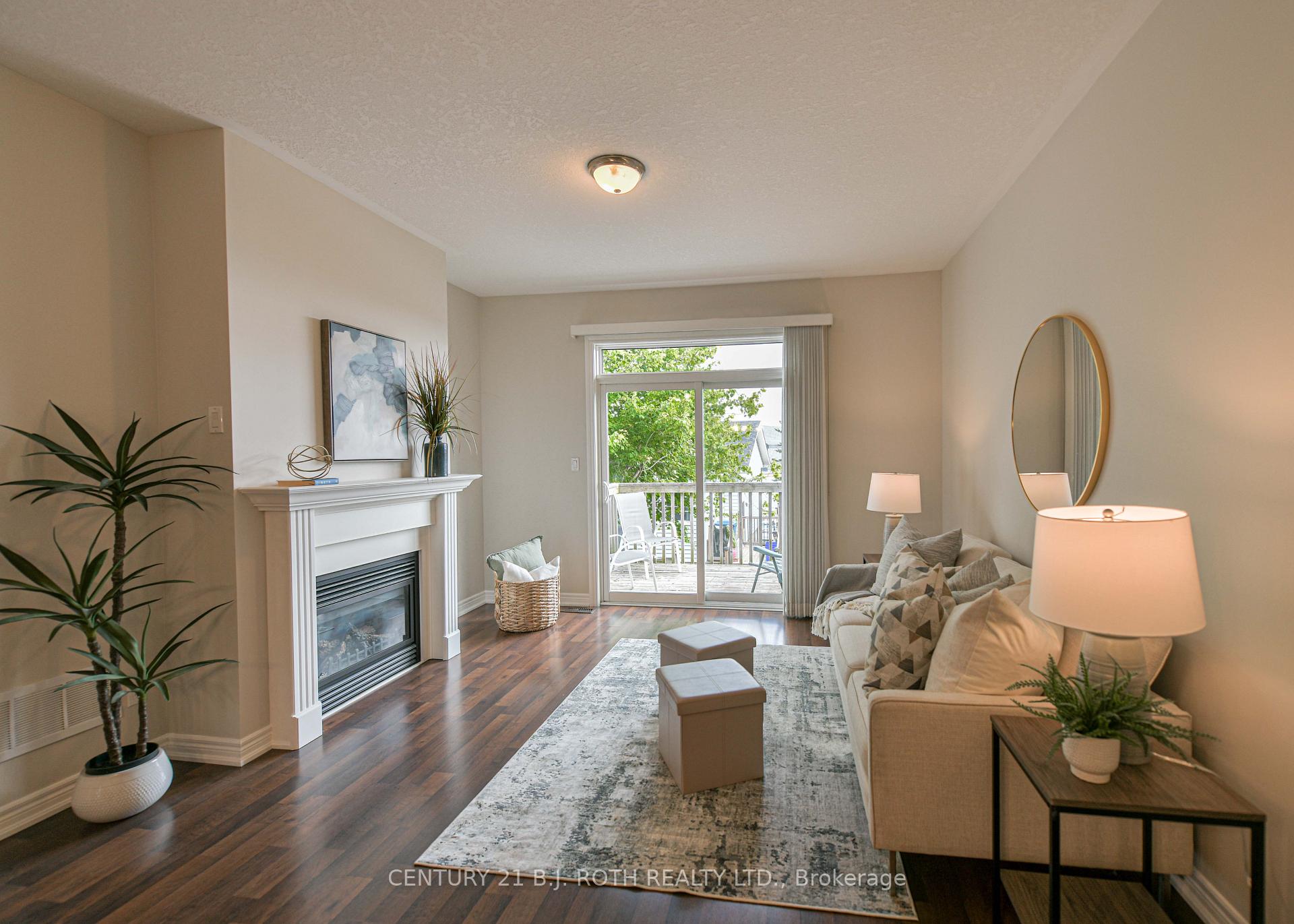 10 Canterbury Circle