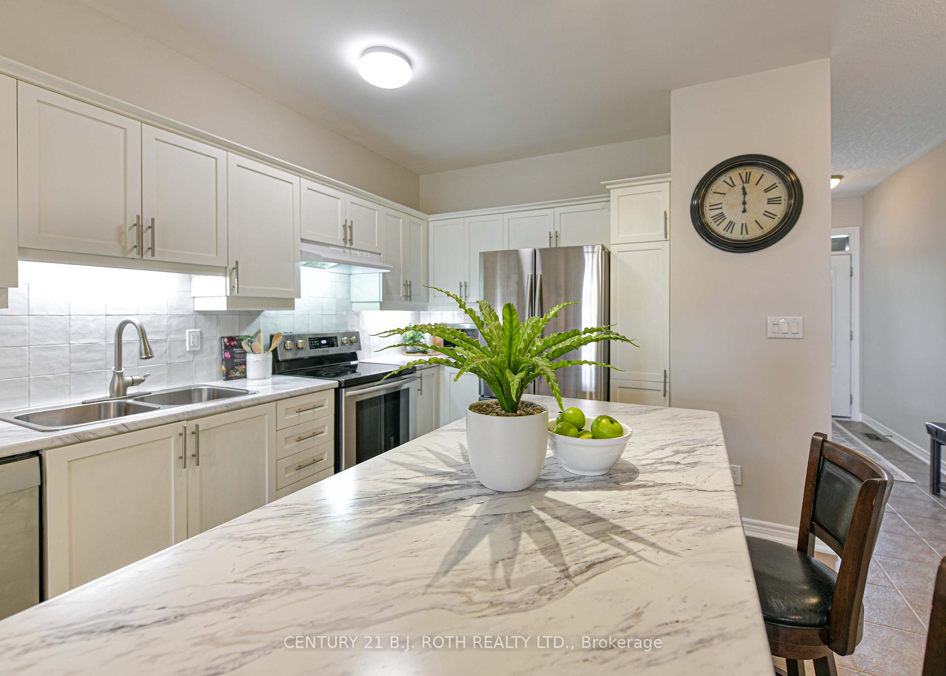 10 Canterbury Circle