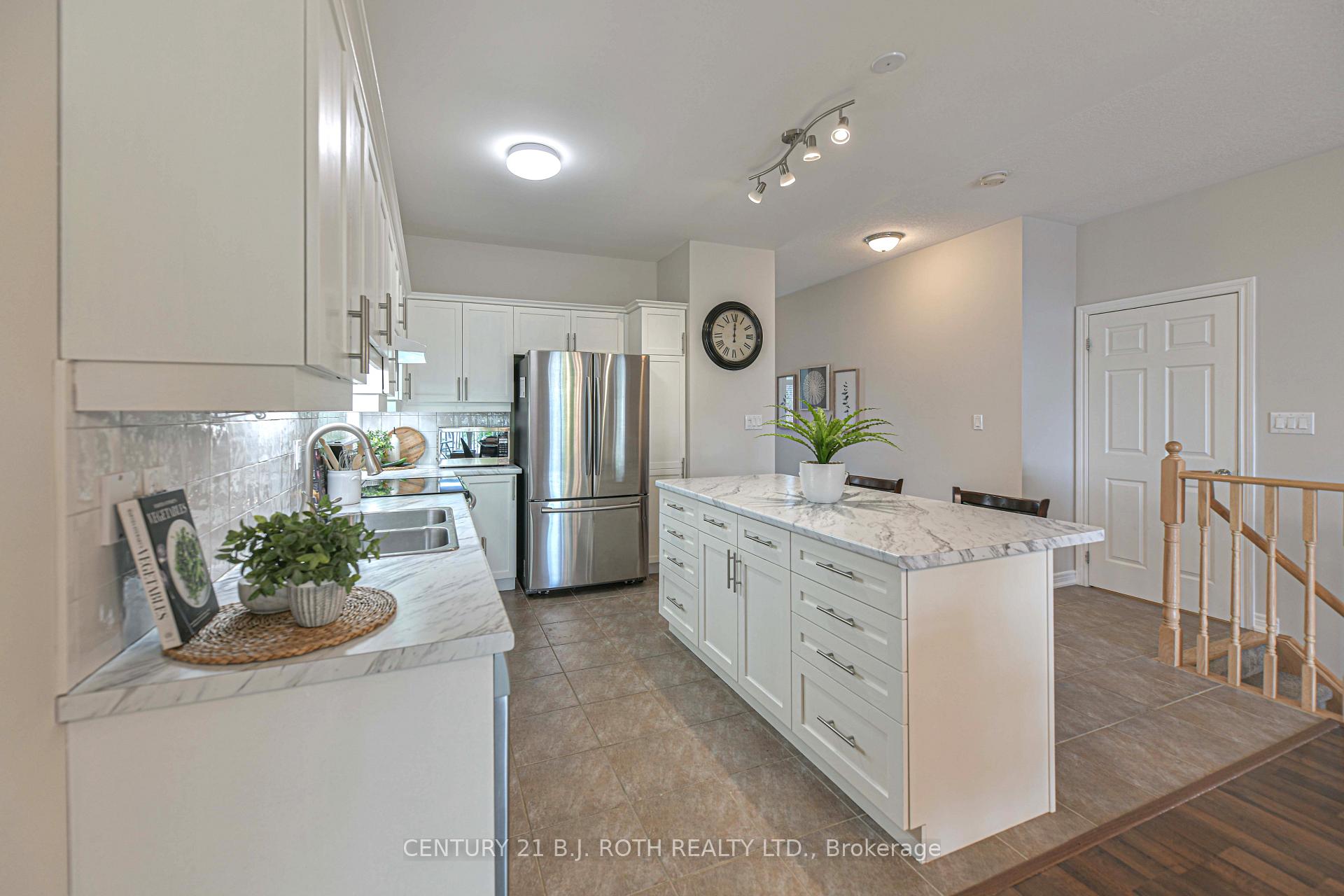 10 Canterbury Circle
