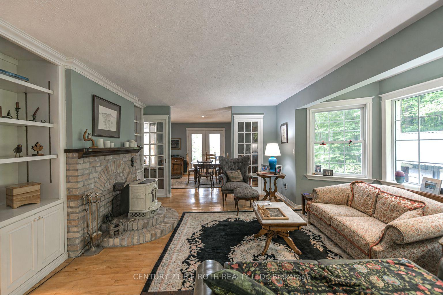 652 Warminster Side Road