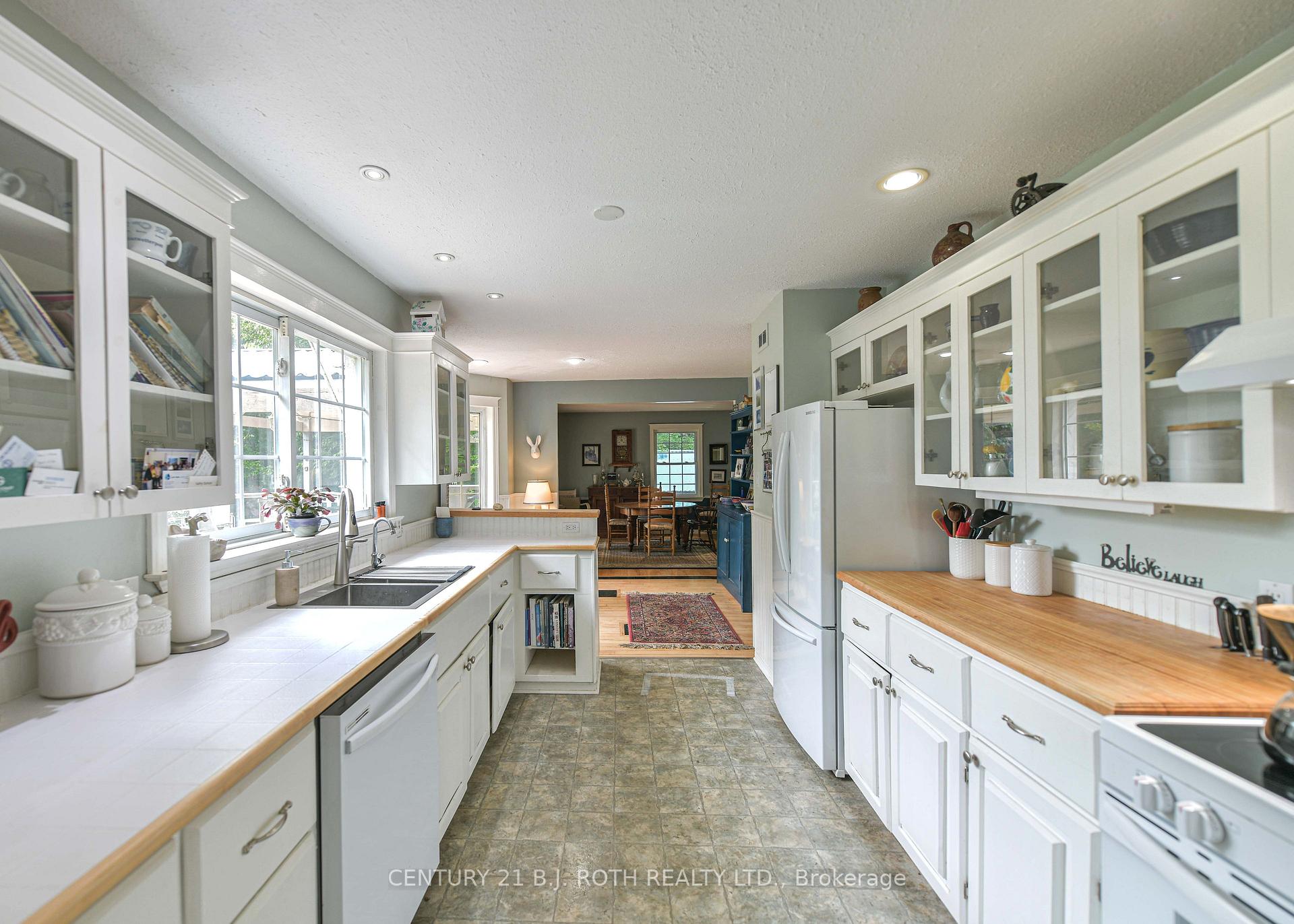 652 Warminster Side Road