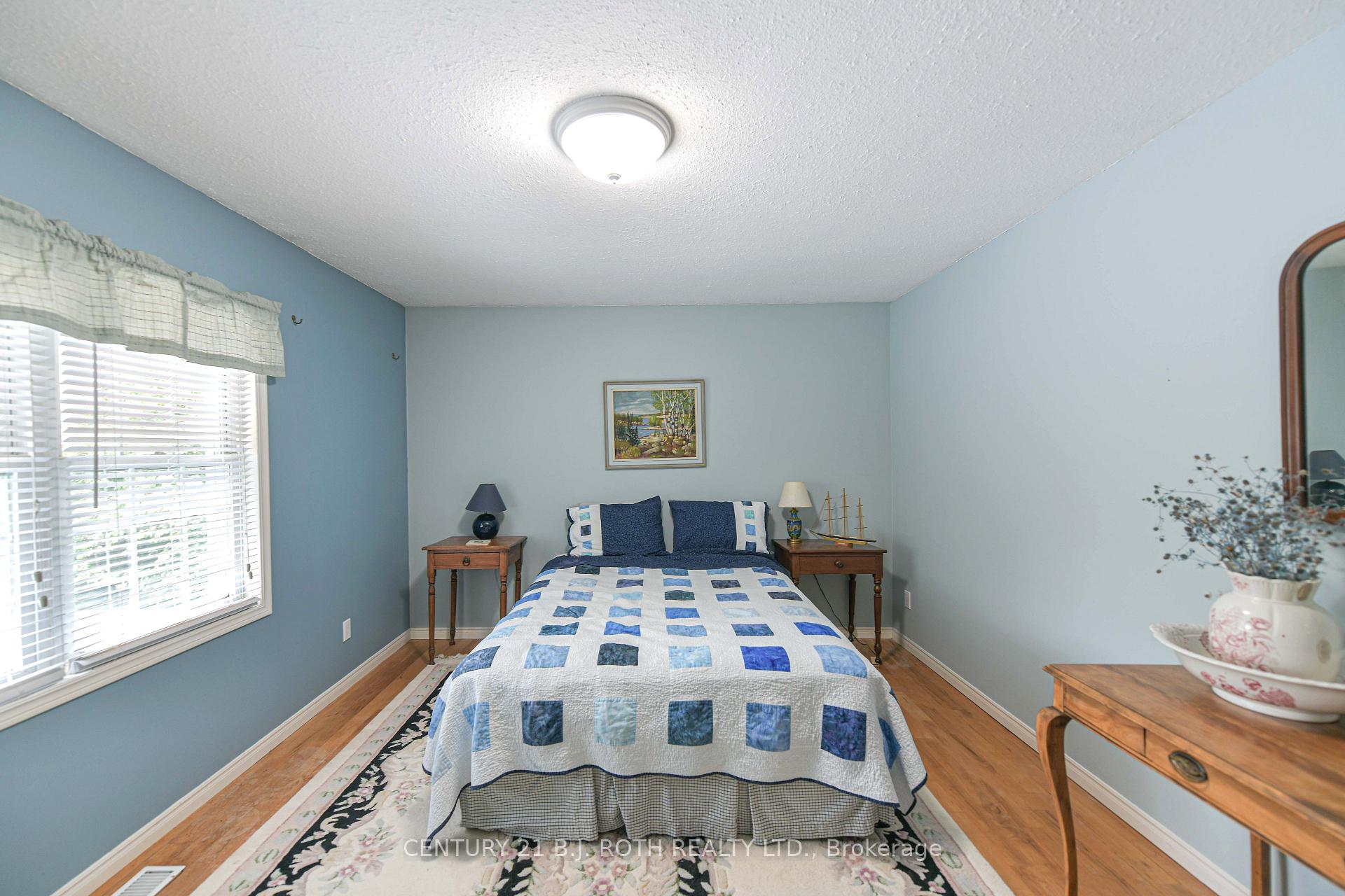 652 Warminster Side Road