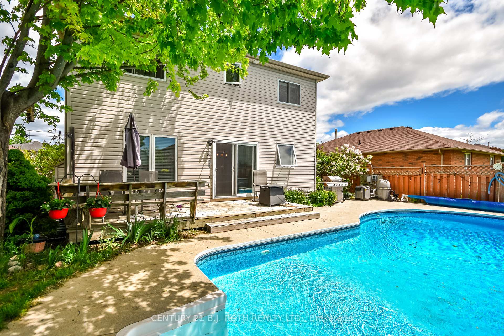 42 Farmstead Crescent