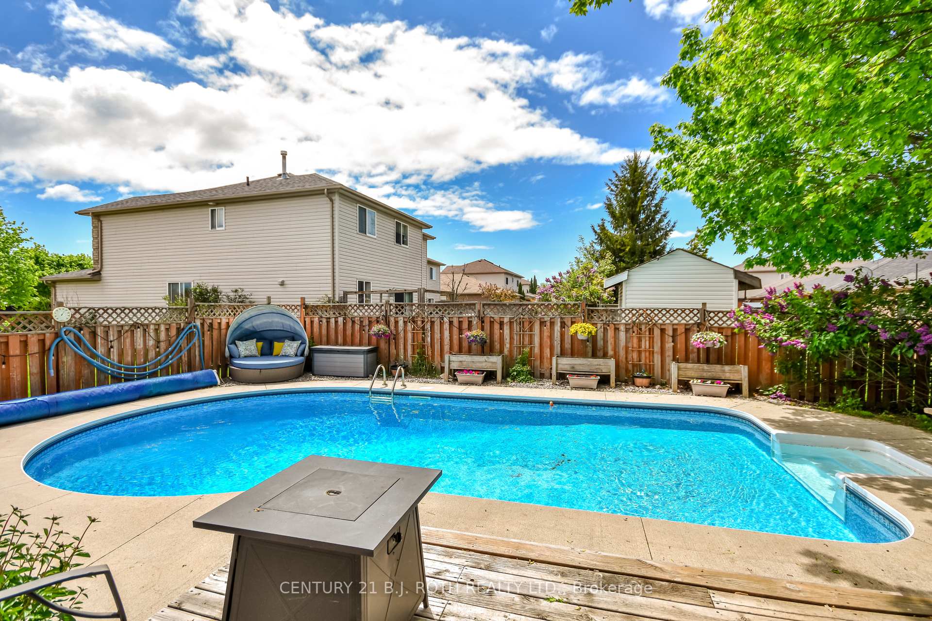 42 Farmstead Crescent