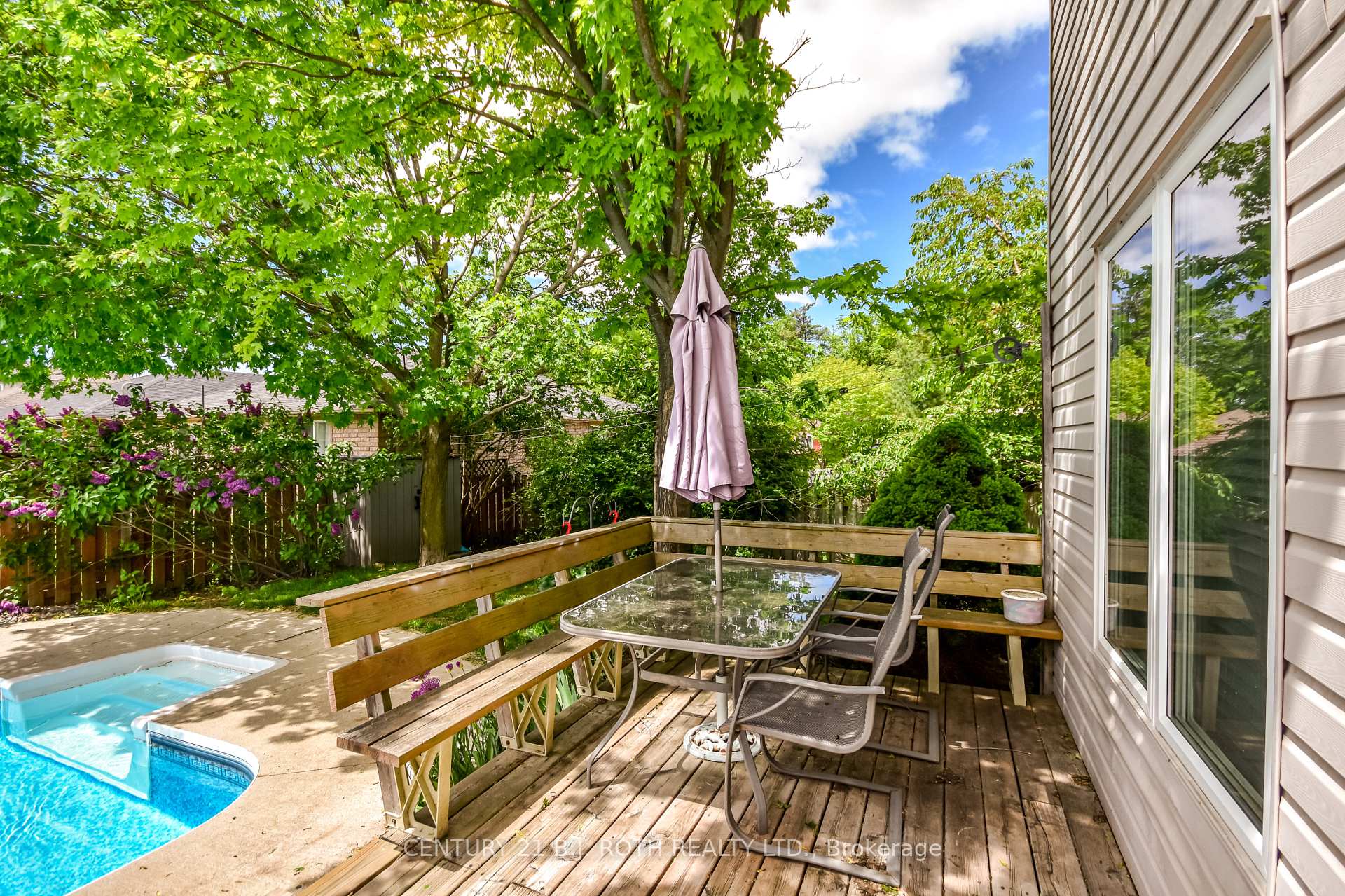 42 Farmstead Crescent