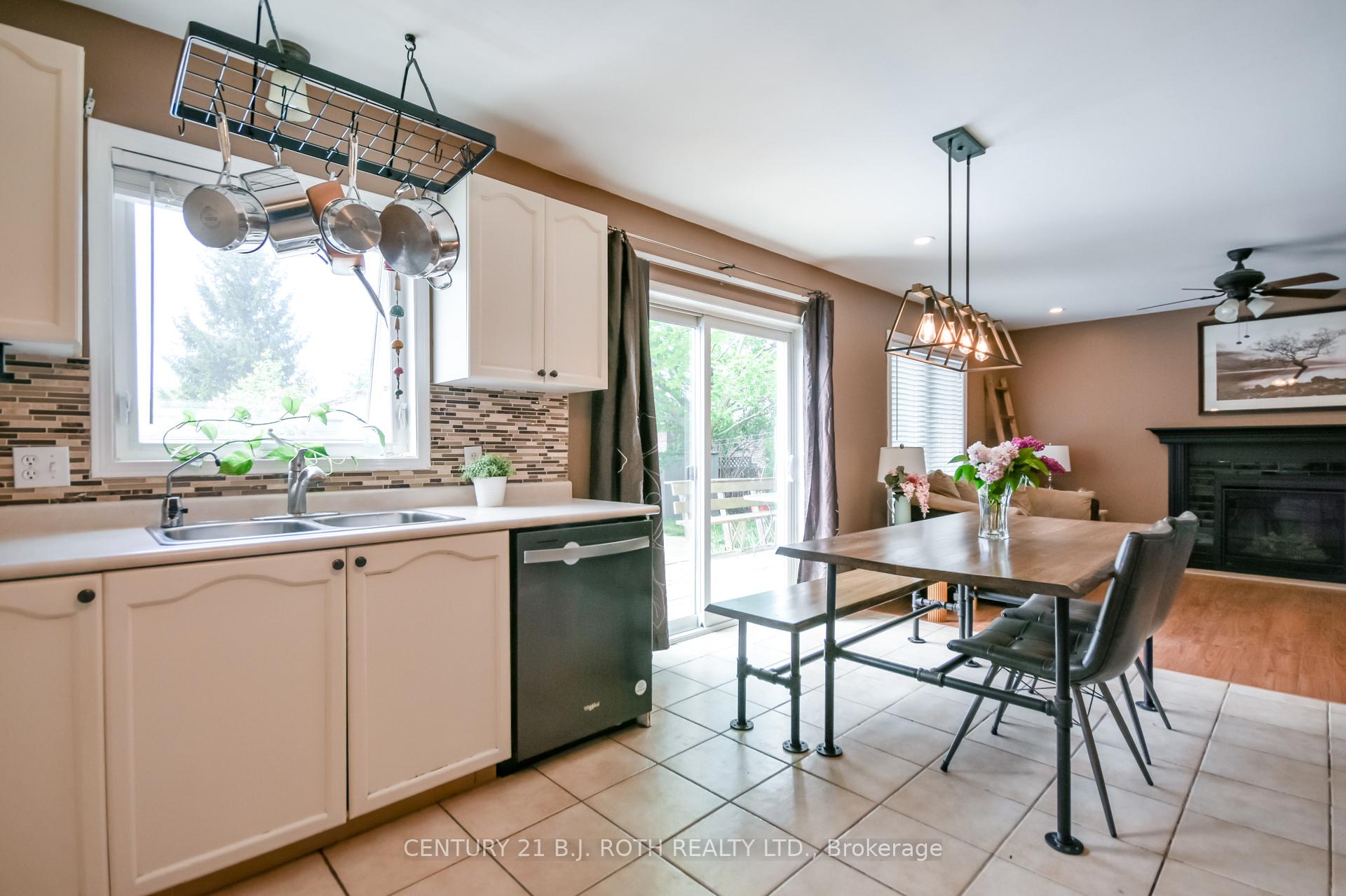 42 Farmstead Crescent