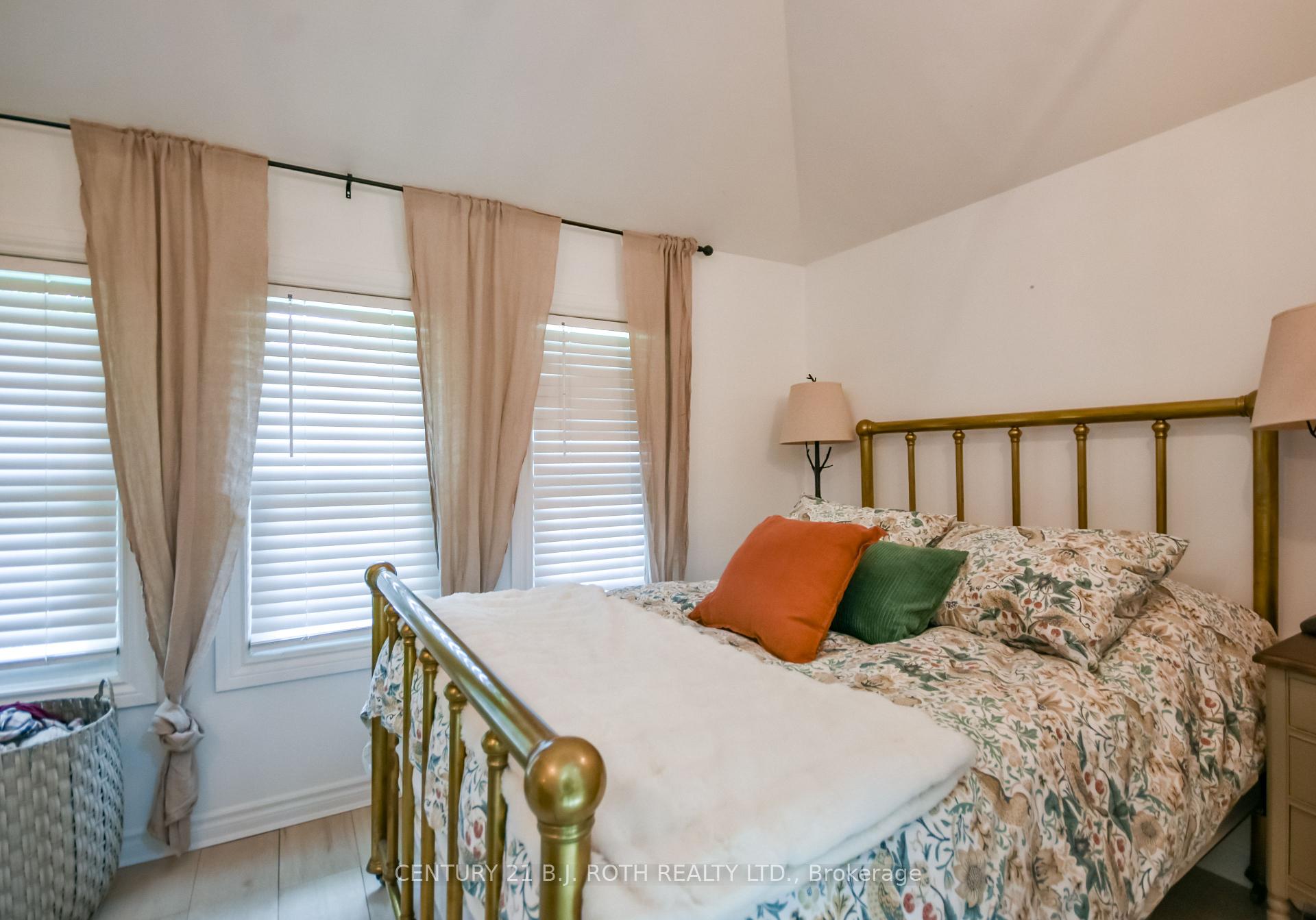 203 Southview Road