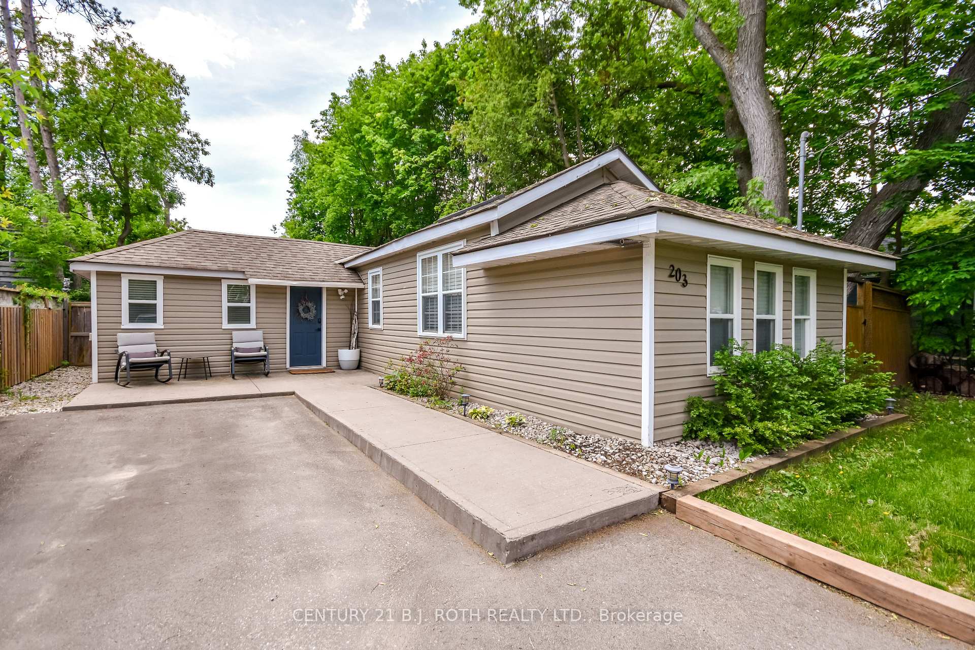 203 Southview Road