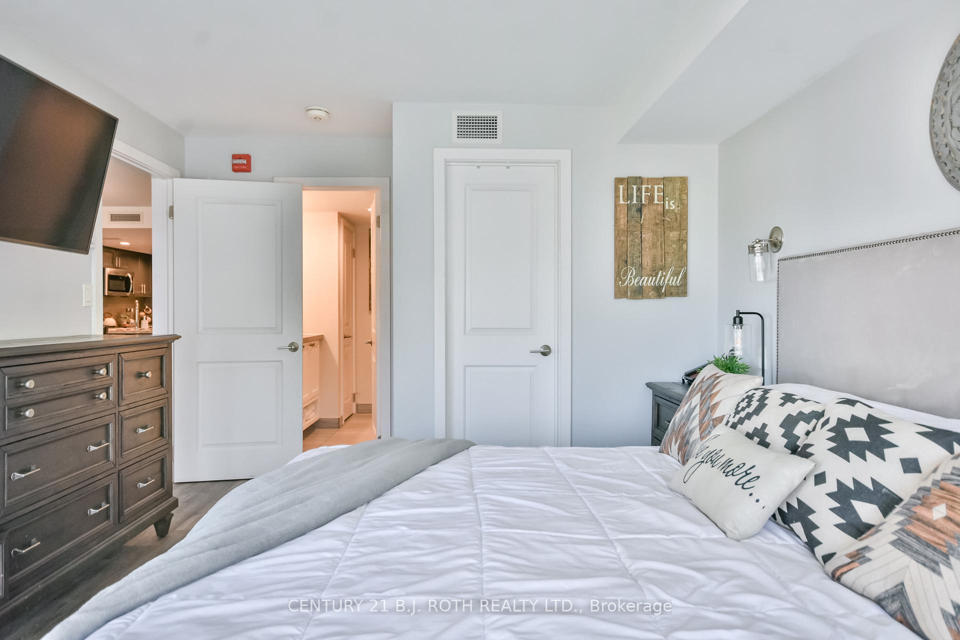 80 Horseshoe Boulevard 406