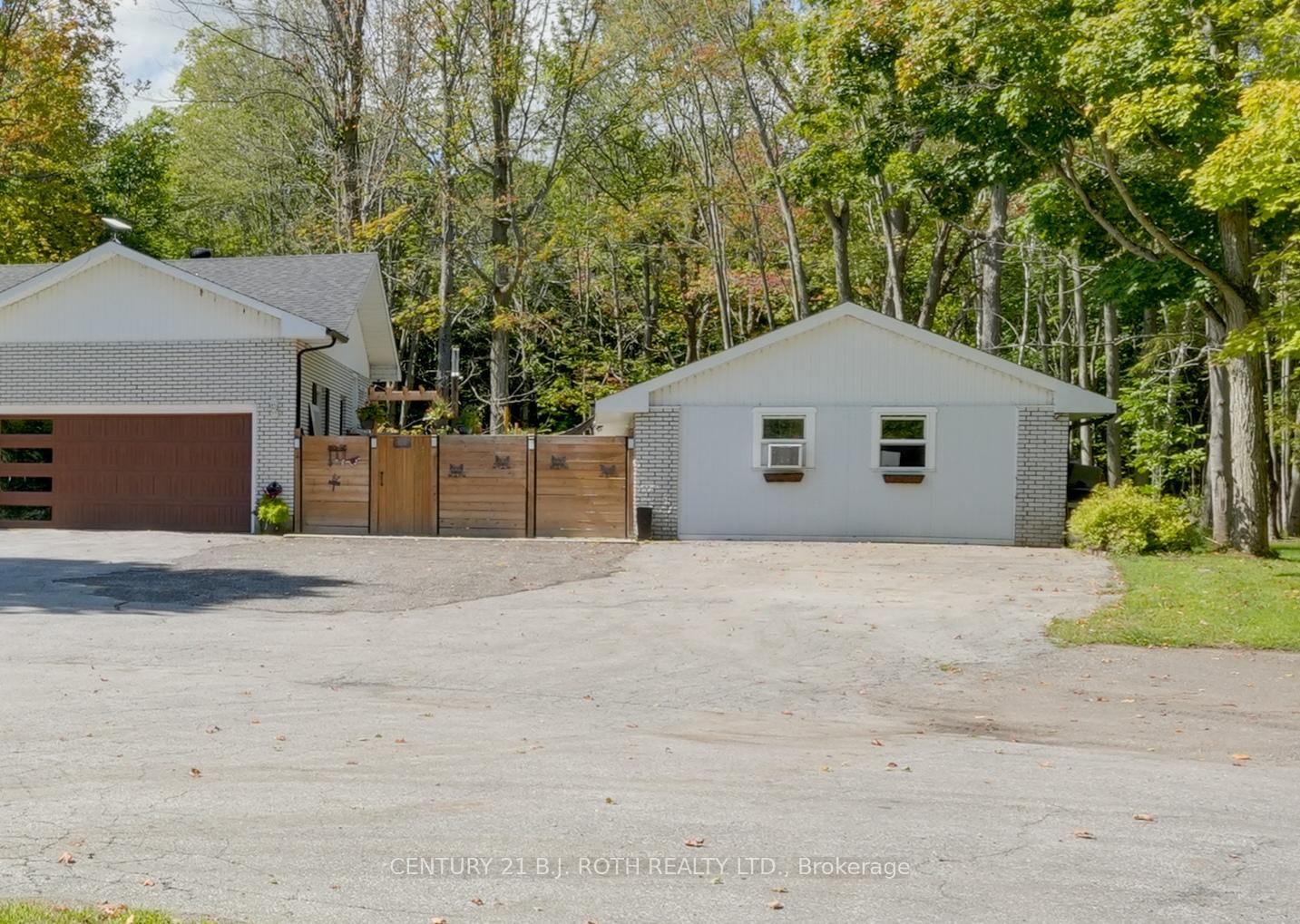 1250 County Road 6 S