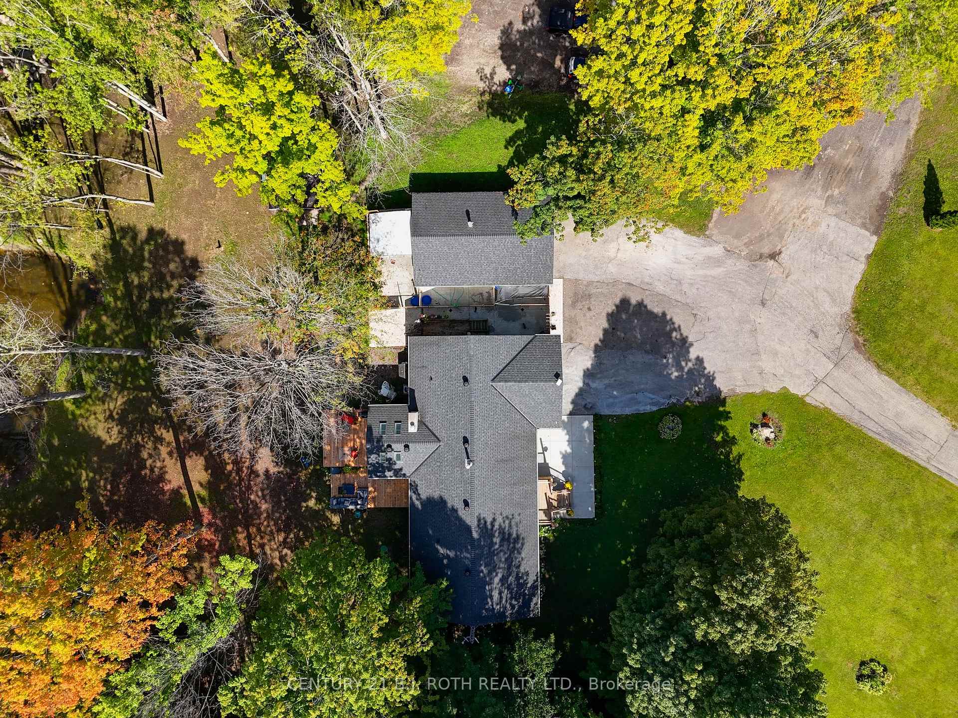 1250 County Road 6 S