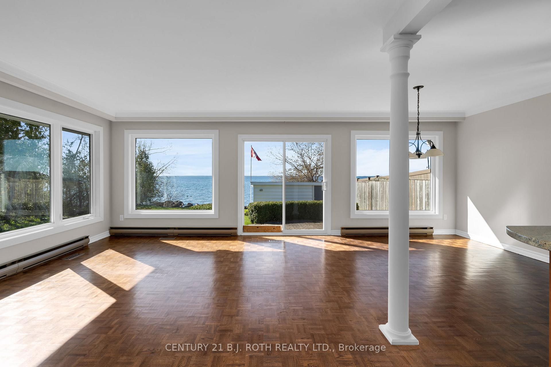49 Lakeshore Road E