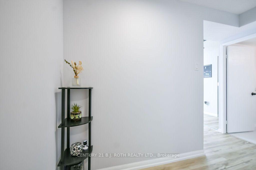 75 ELLEN Street 1102