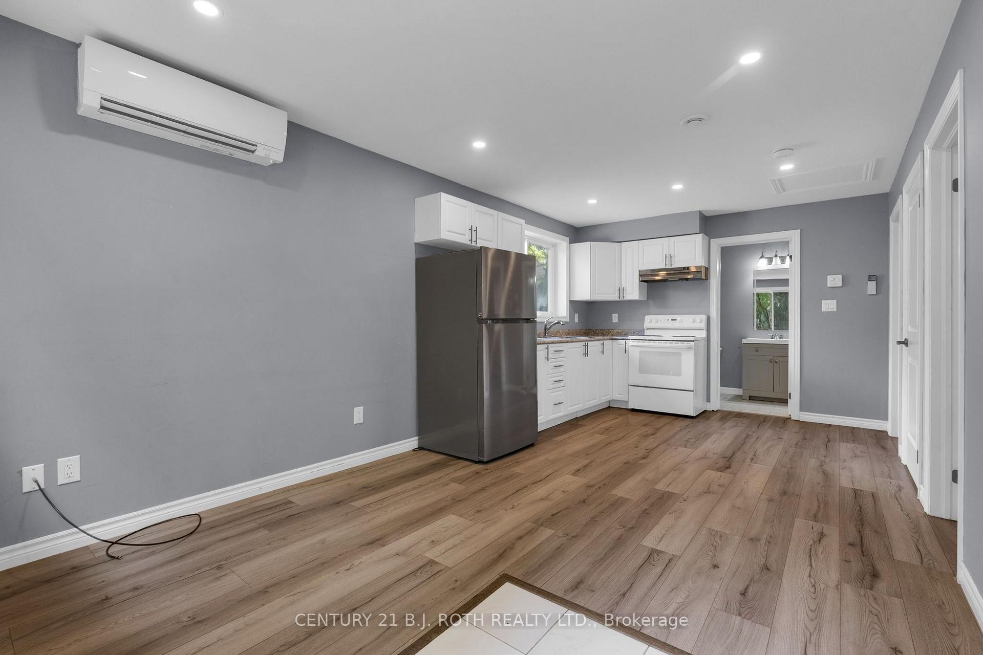 12 Dufferin Street Units 1 + 2 + Coach House