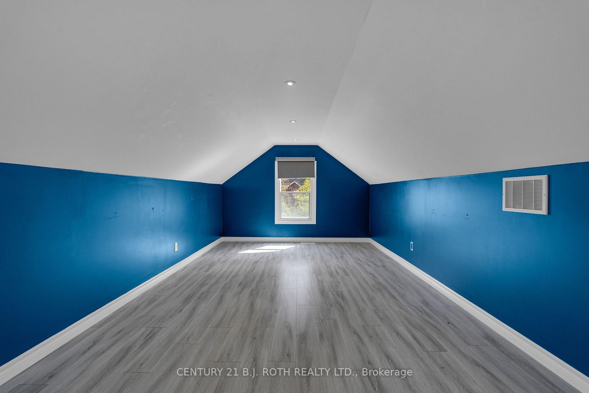 12 Dufferin Street Units 1 + 2 + Coach House