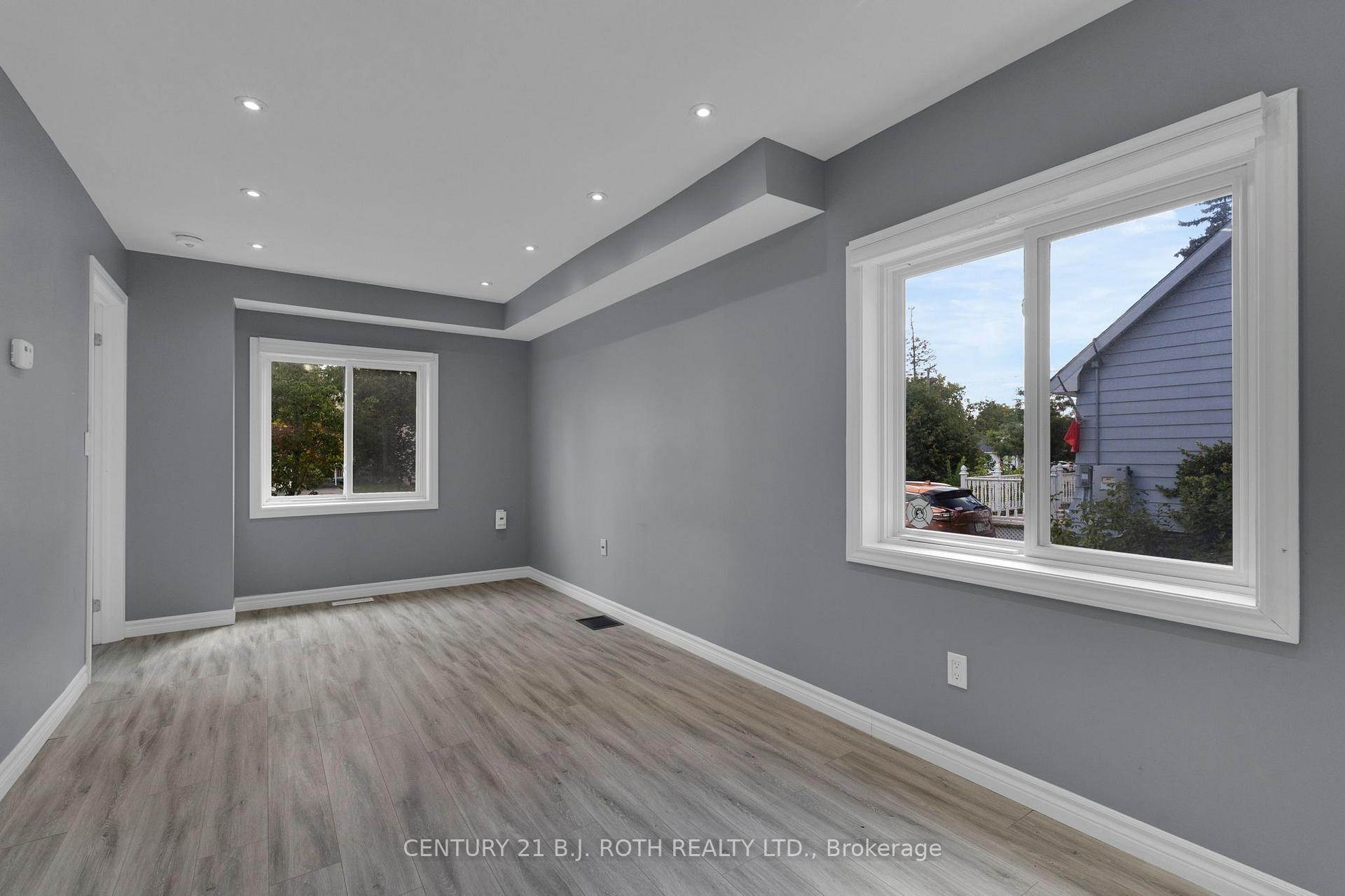 12 Dufferin Street Units 1 + 2 + Coach House