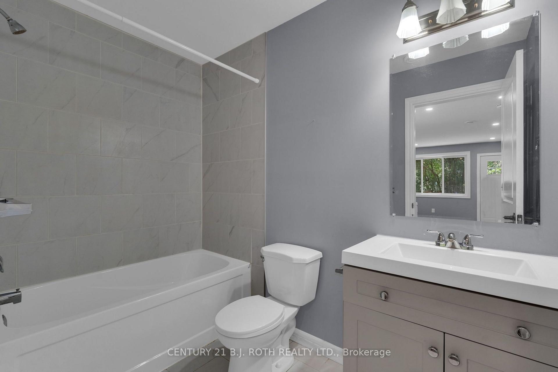 12 Dufferin Street Units 1 + 2 + Coach House
