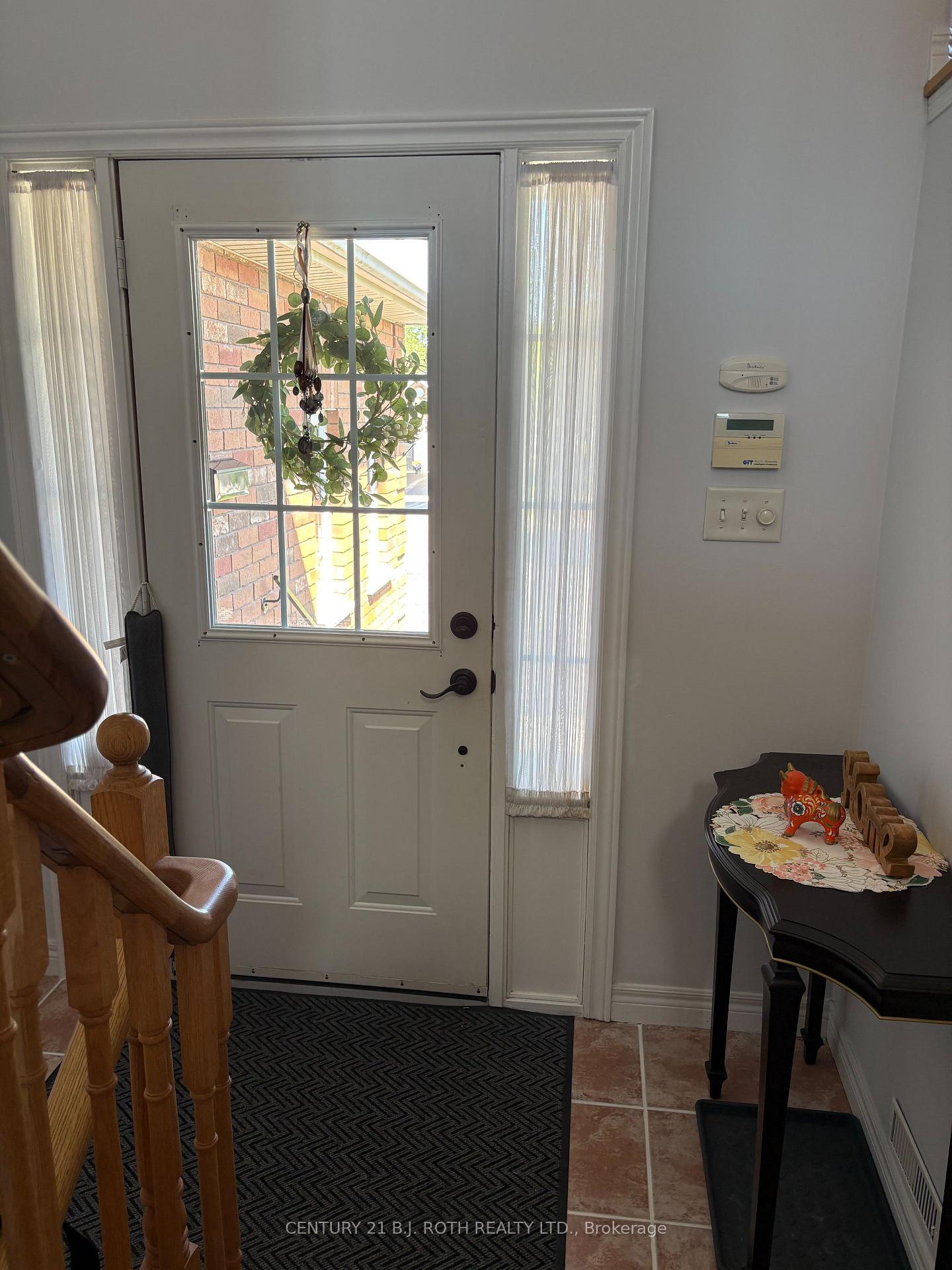 59 Nicklaus Drive Upper Level