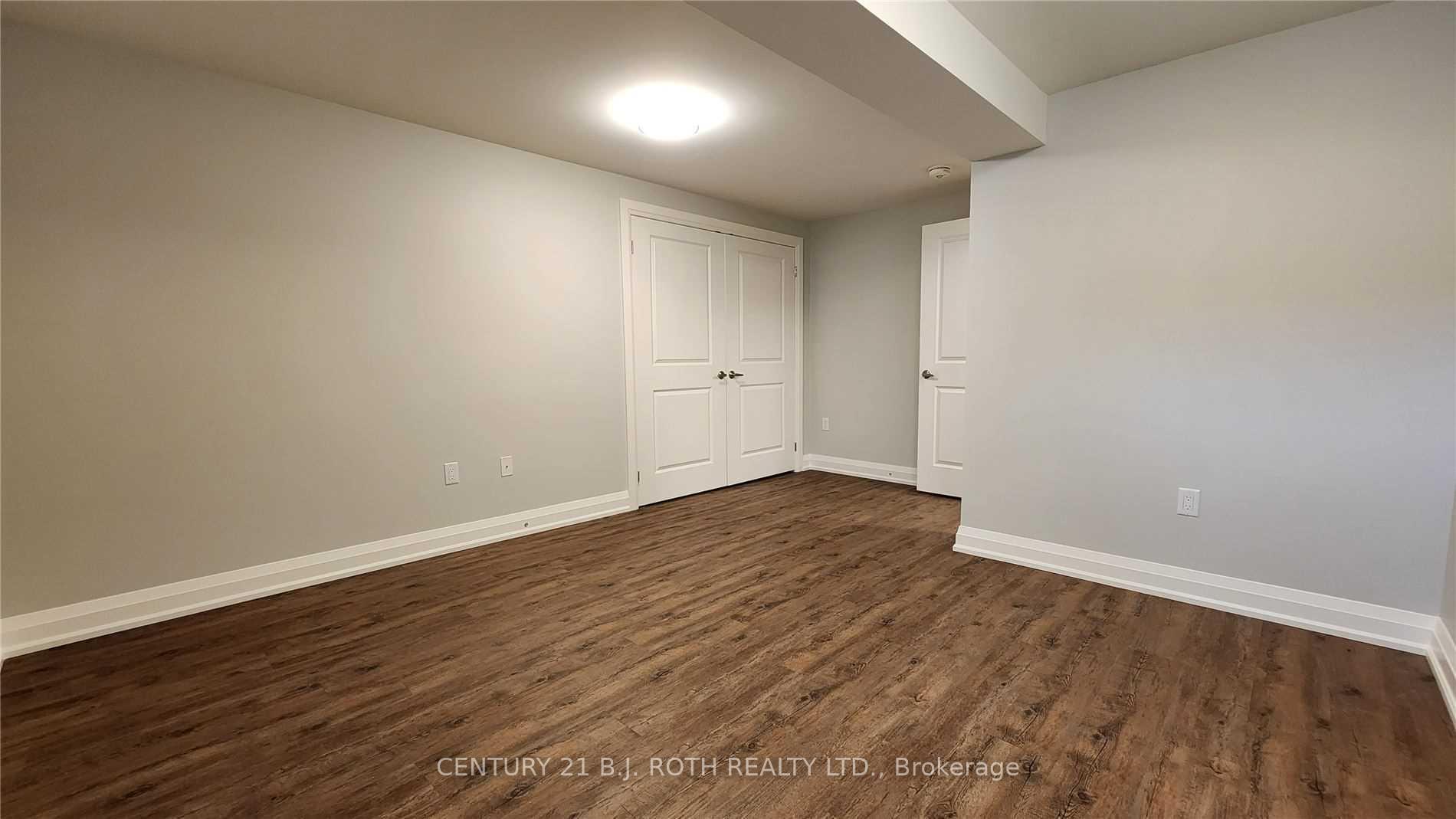 300 Cundles Road W Lower