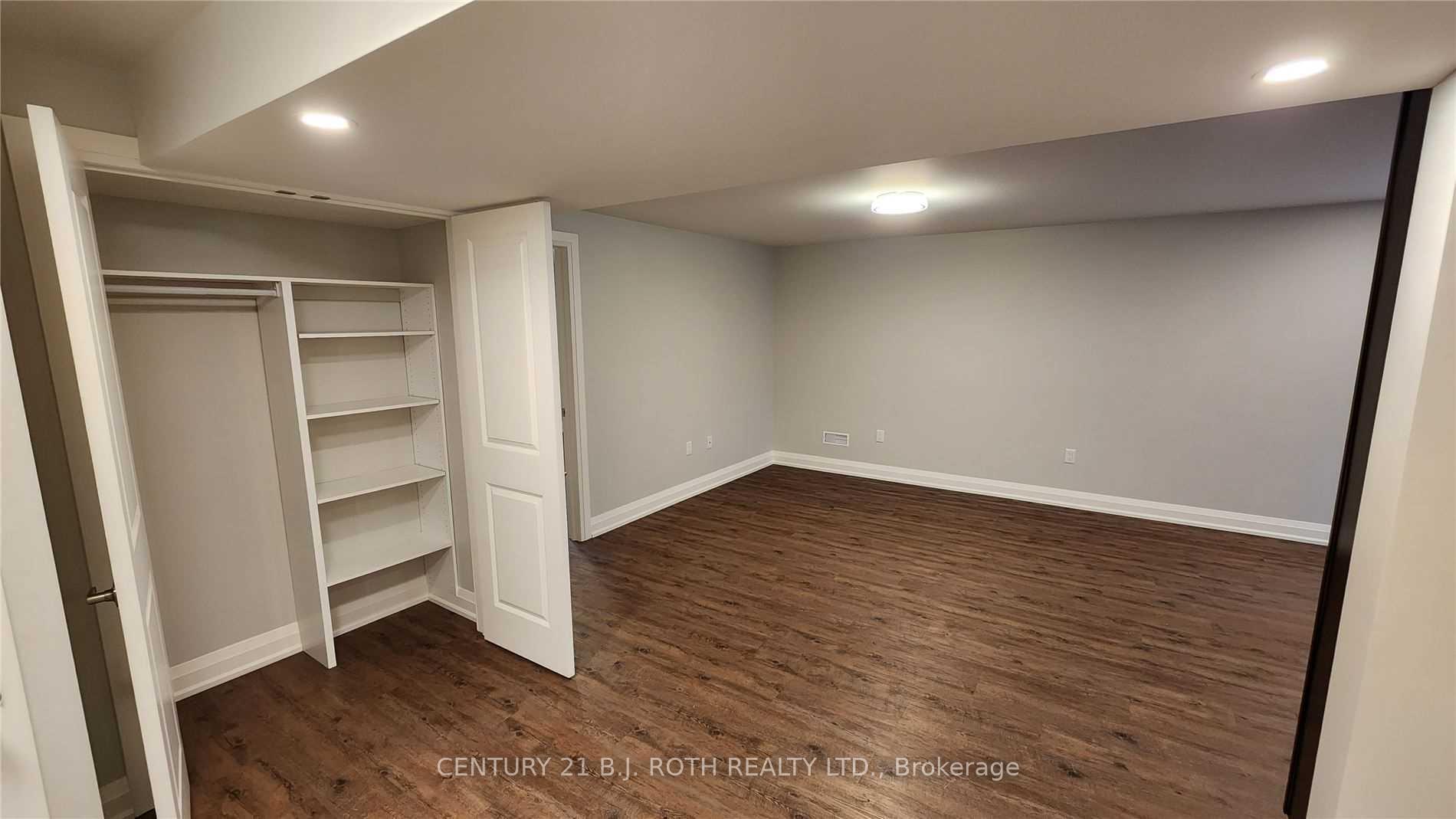 300 Cundles Road W Lower