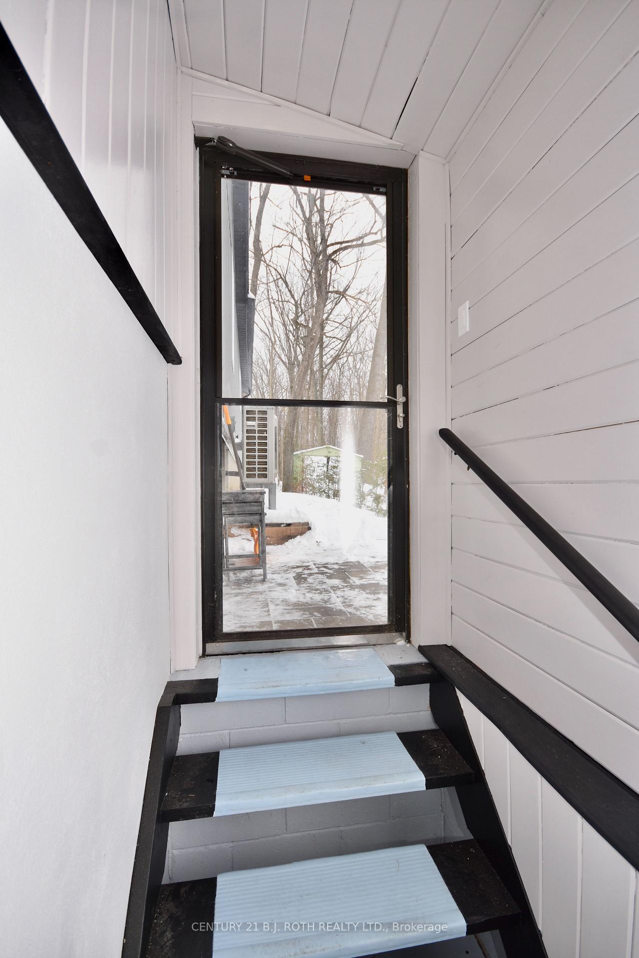 263 Robin's Point Road