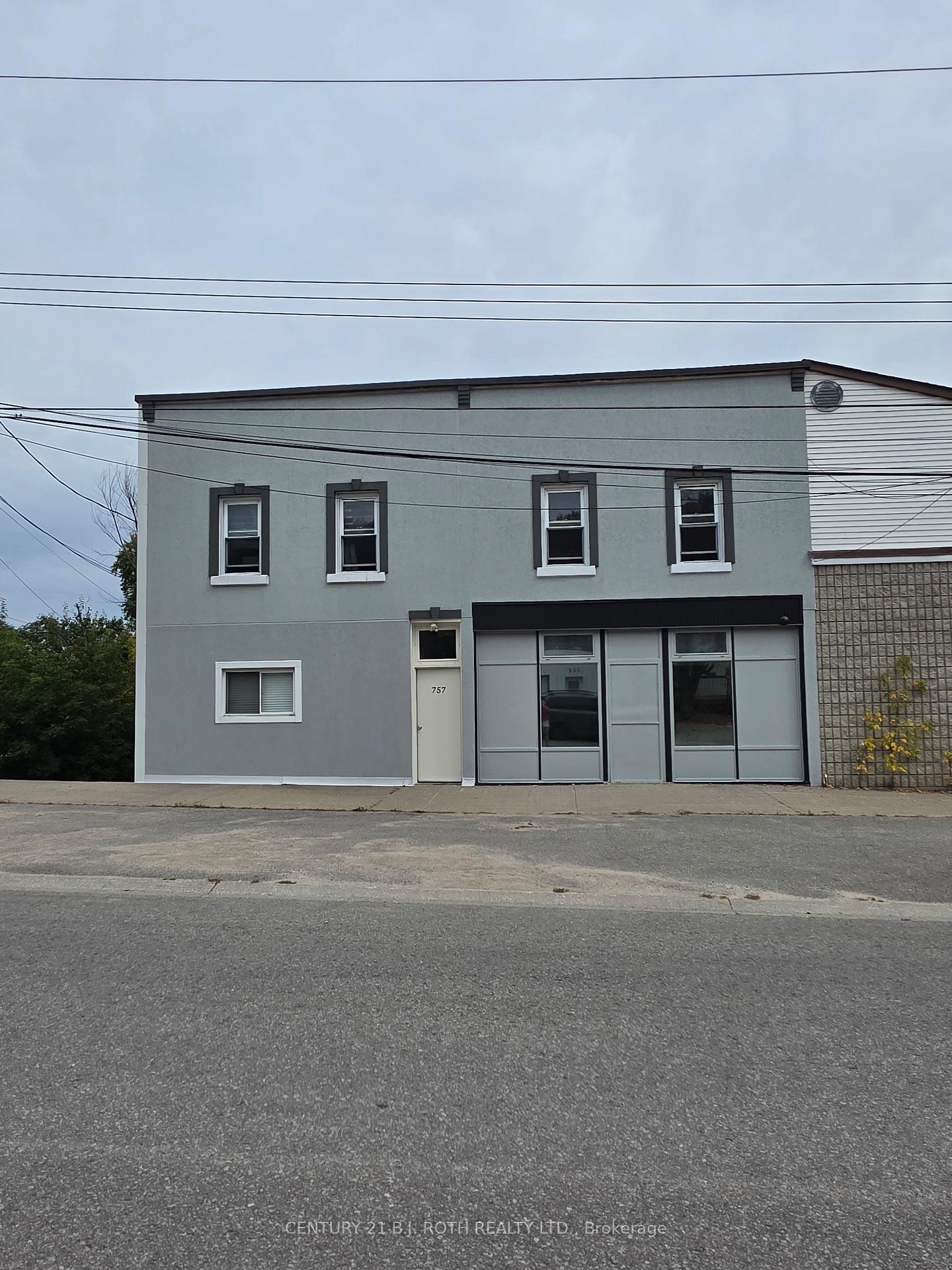 757 Fourth Avenue