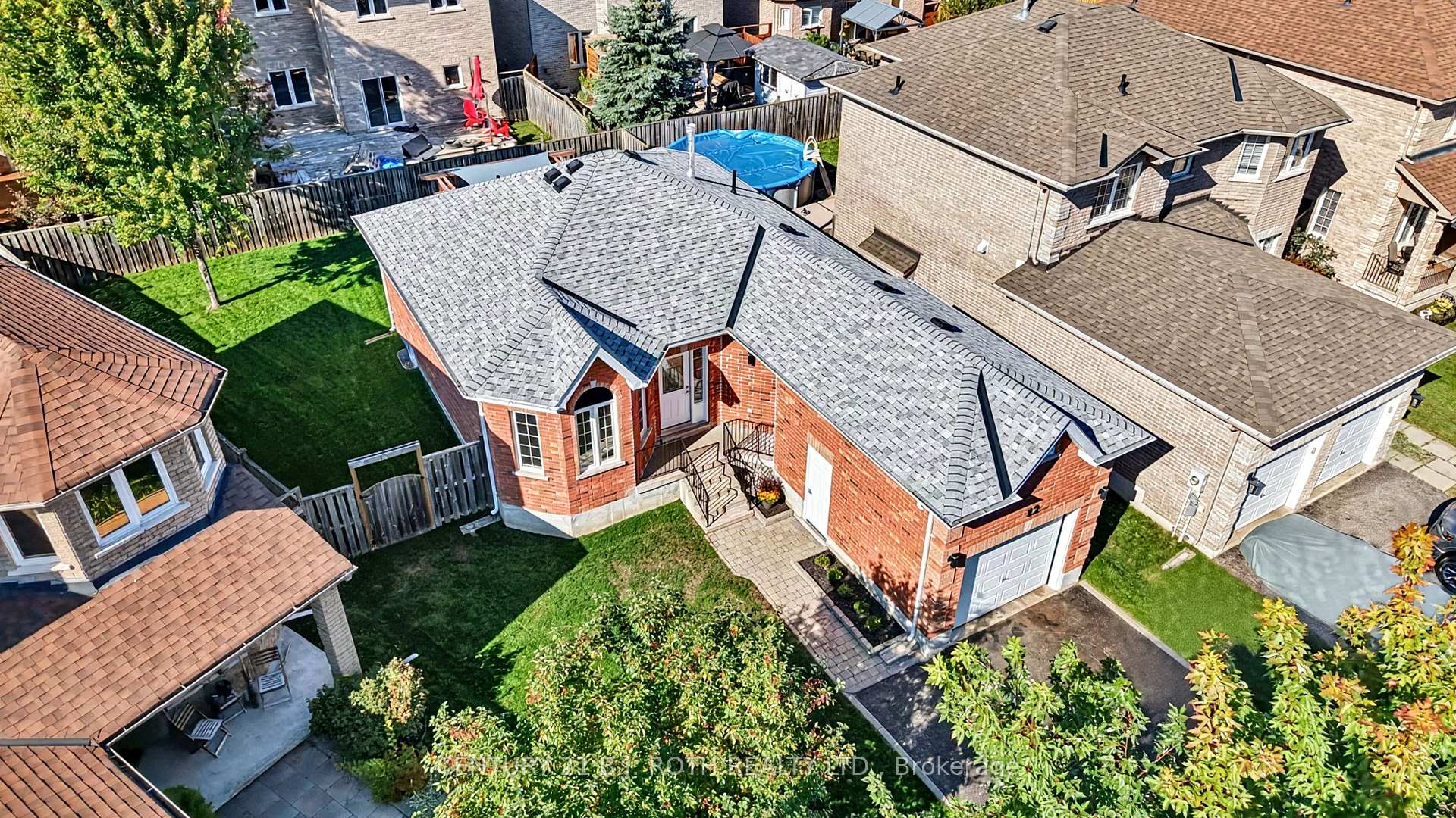 12 Lamont Crescent