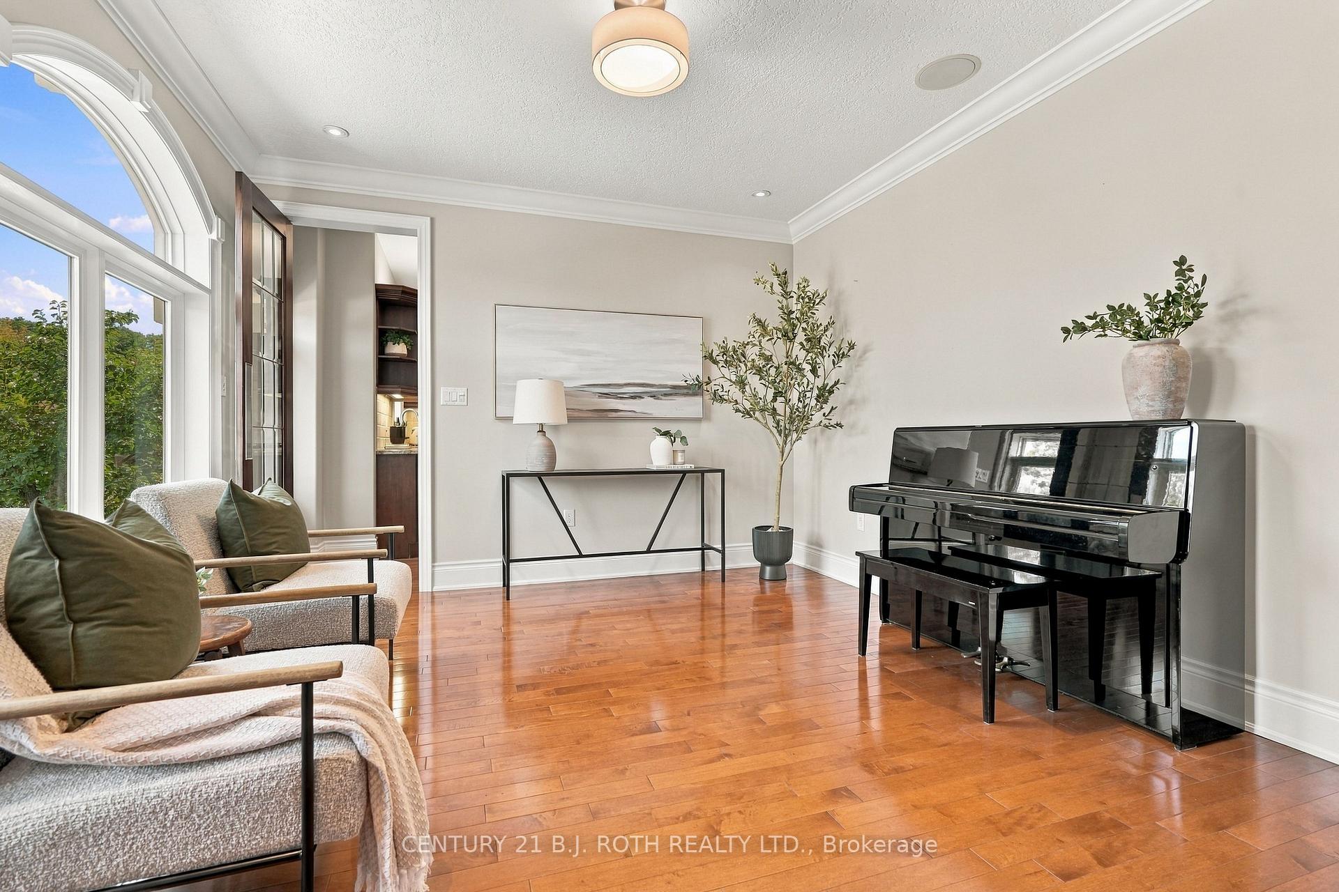 6 Orsi Court