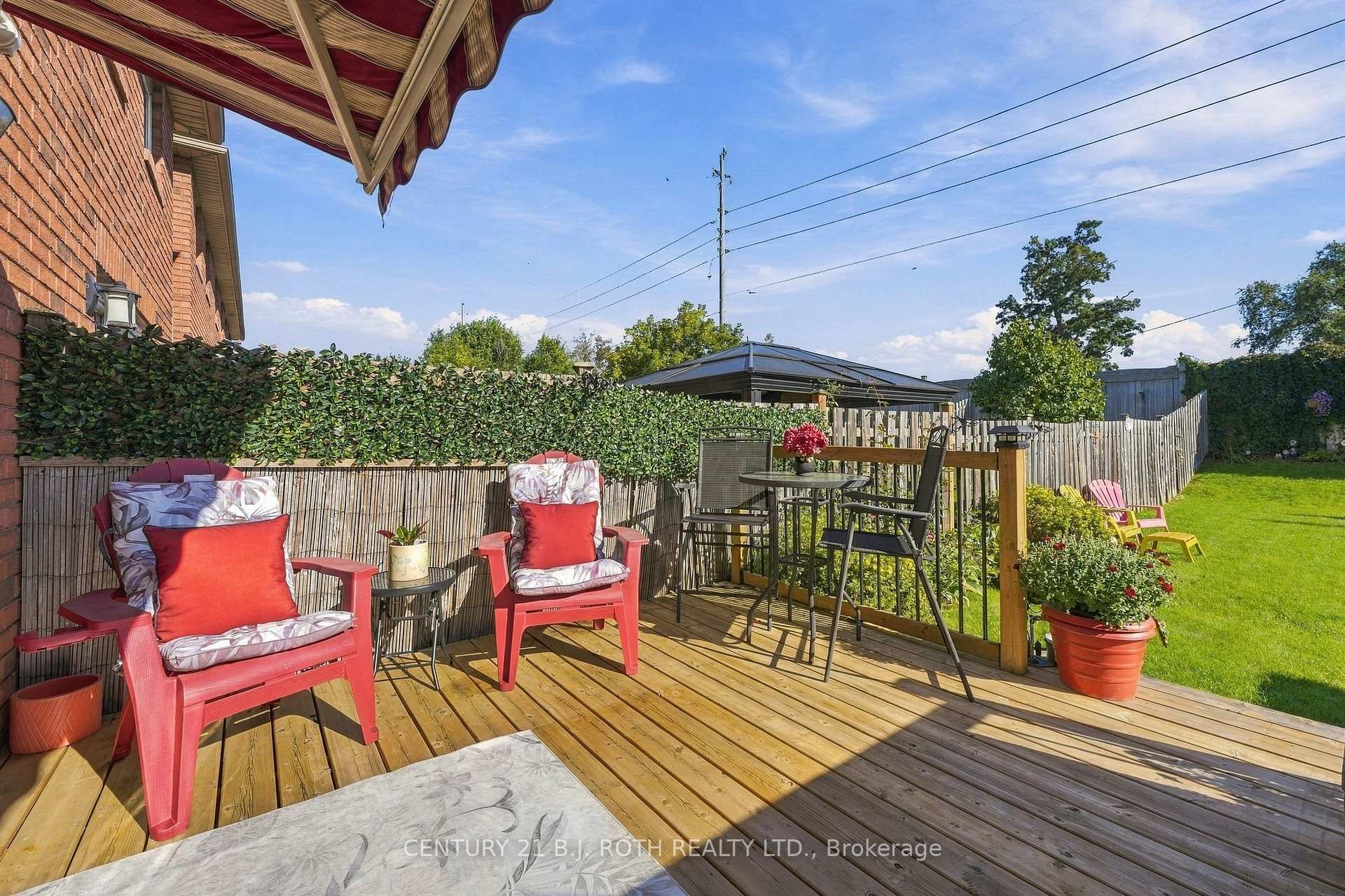 75 Courtney Crescent