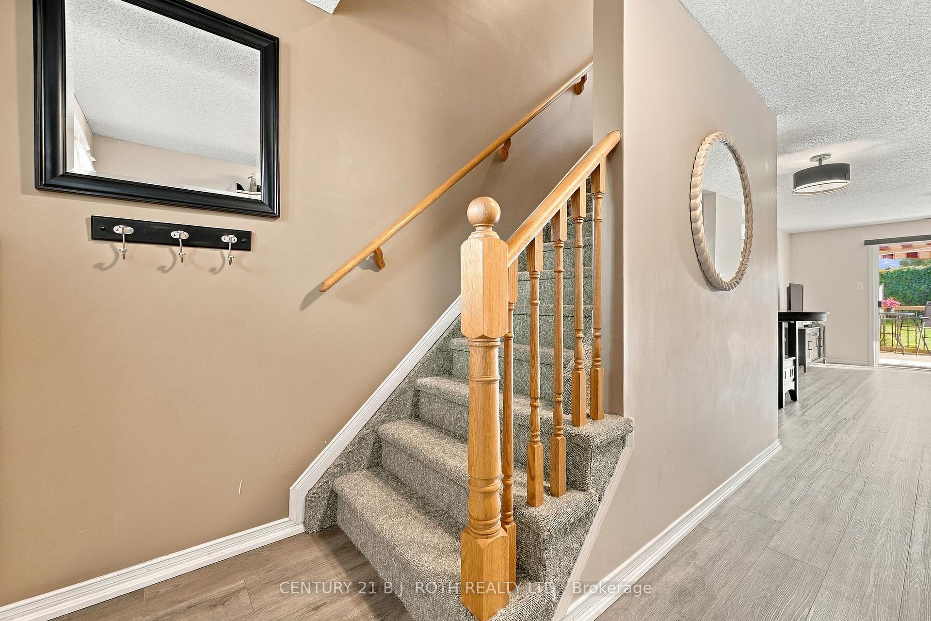 75 Courtney Crescent