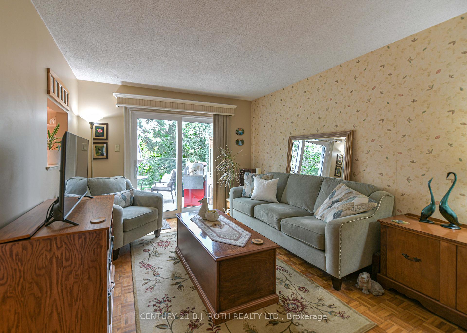 441 Barrie Road 36