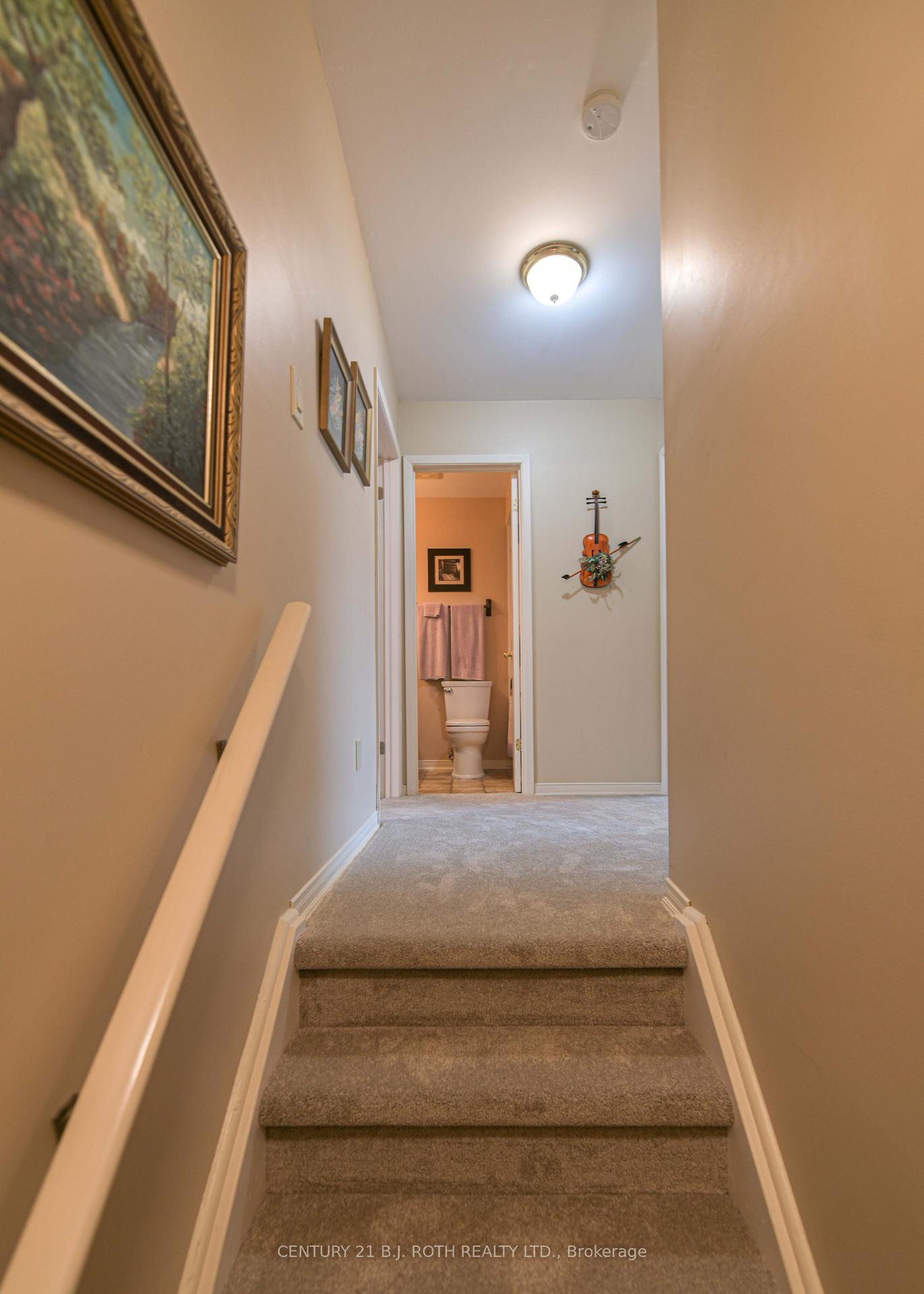 441 Barrie Road 36
