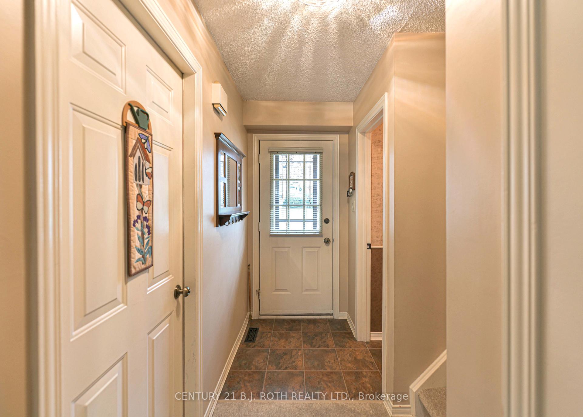 441 Barrie Road 36